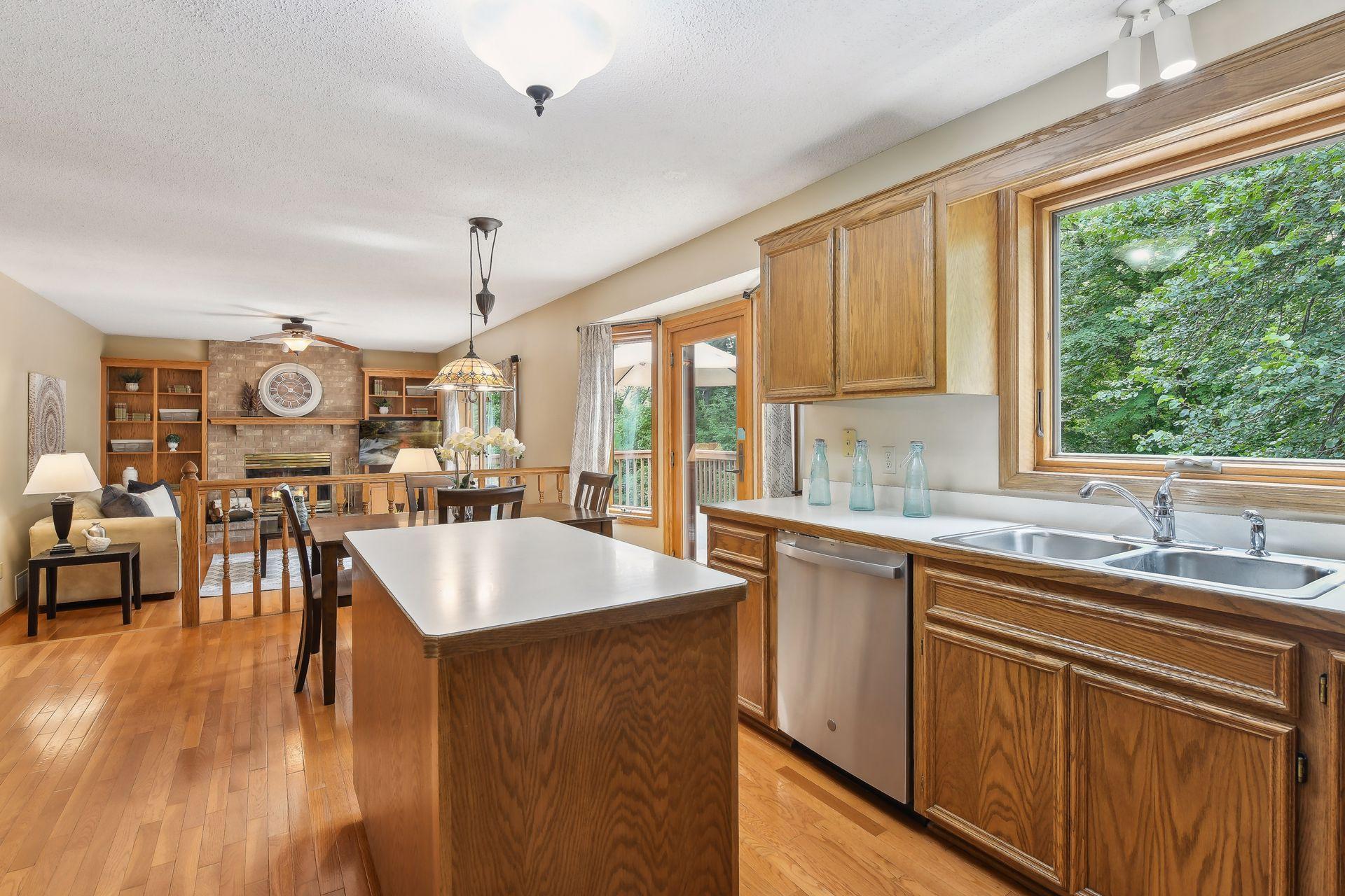 8180 Hidden Court