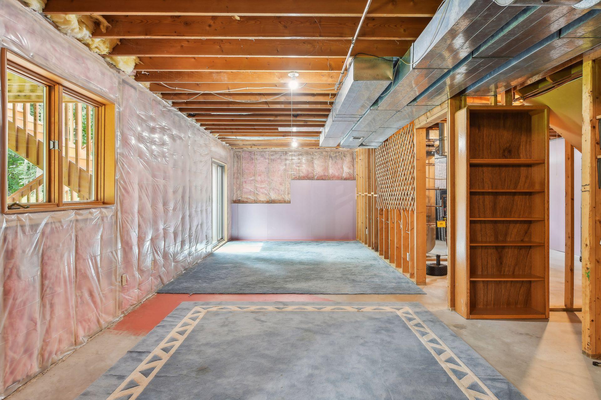 8180 Hidden Court