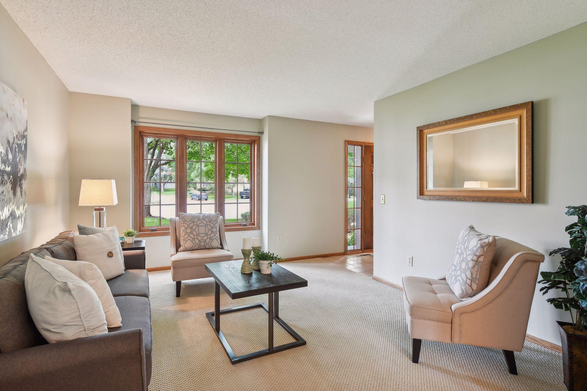 8180 Hidden Court