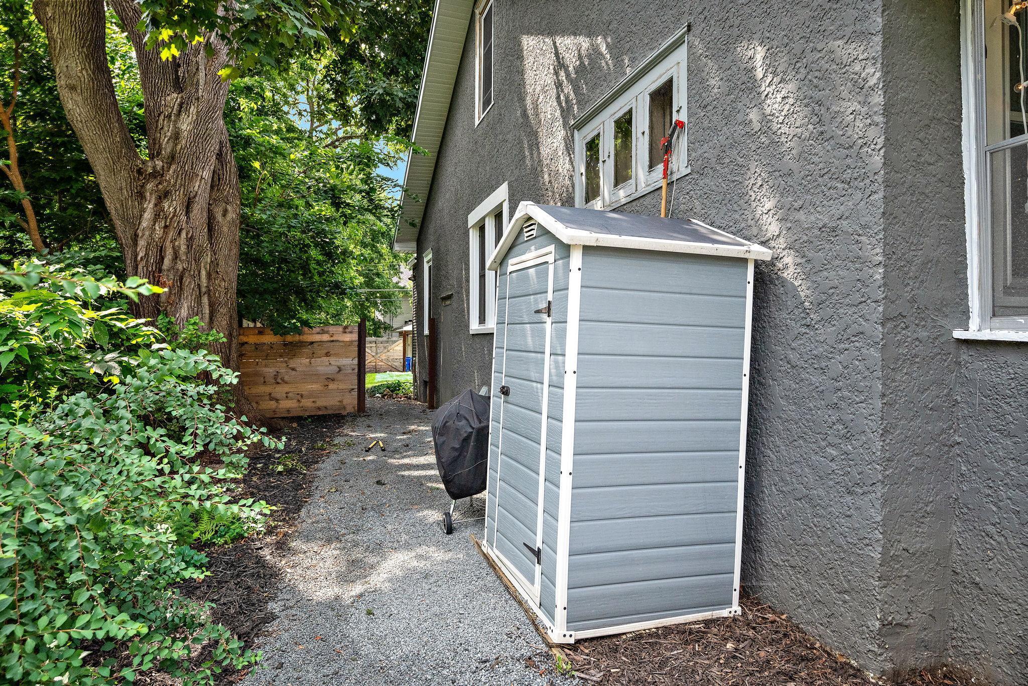 1678 Iglehart Avenue
