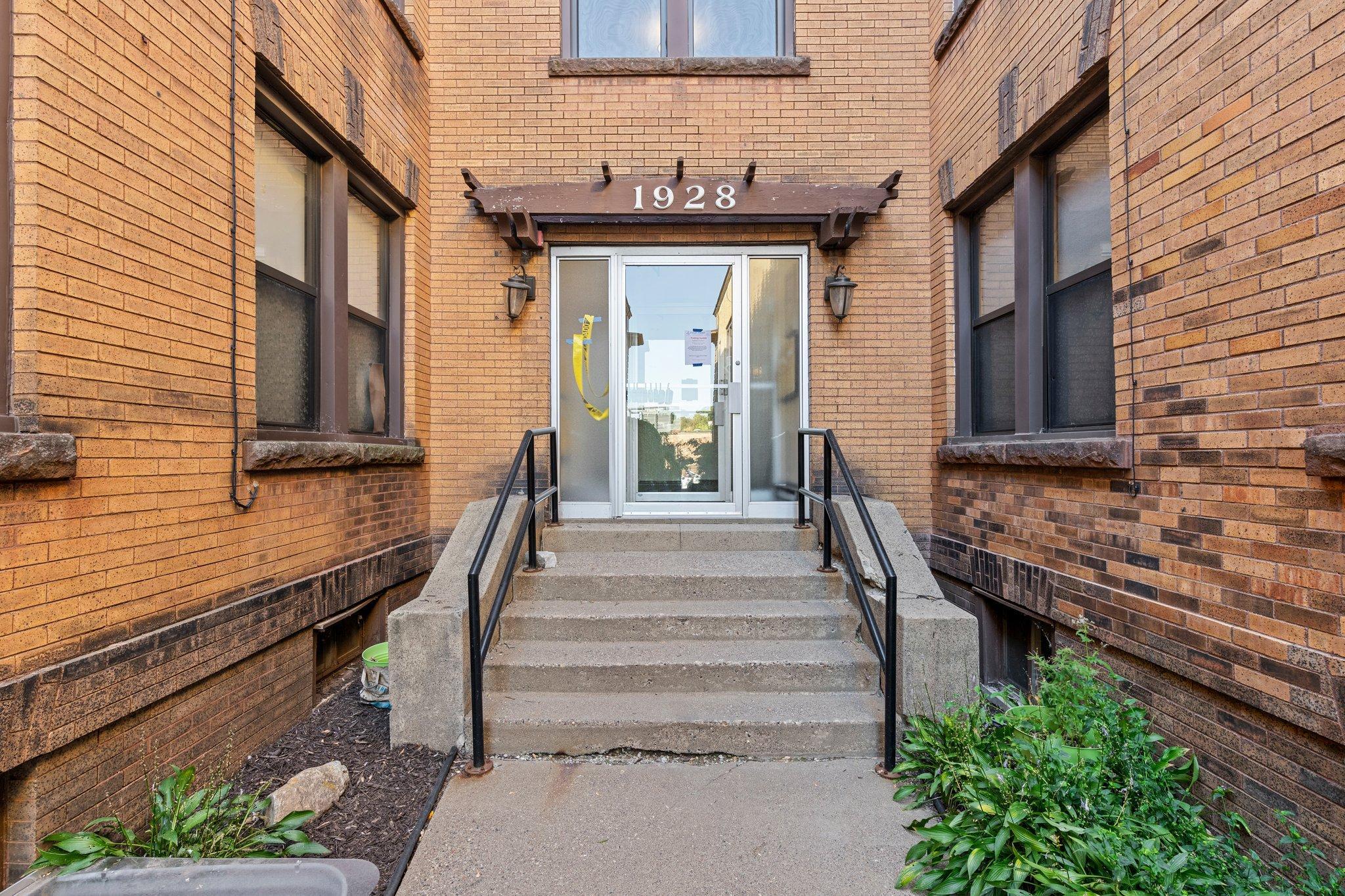 1928 Aldrich Avenue S Unit: B102