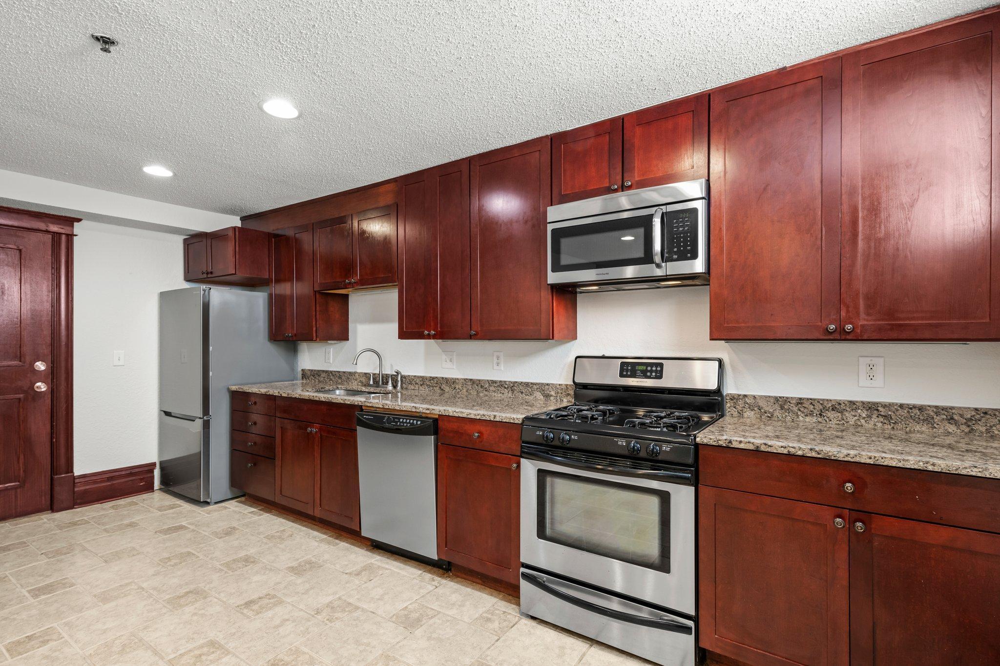 1928 Aldrich Avenue S Unit: B102
