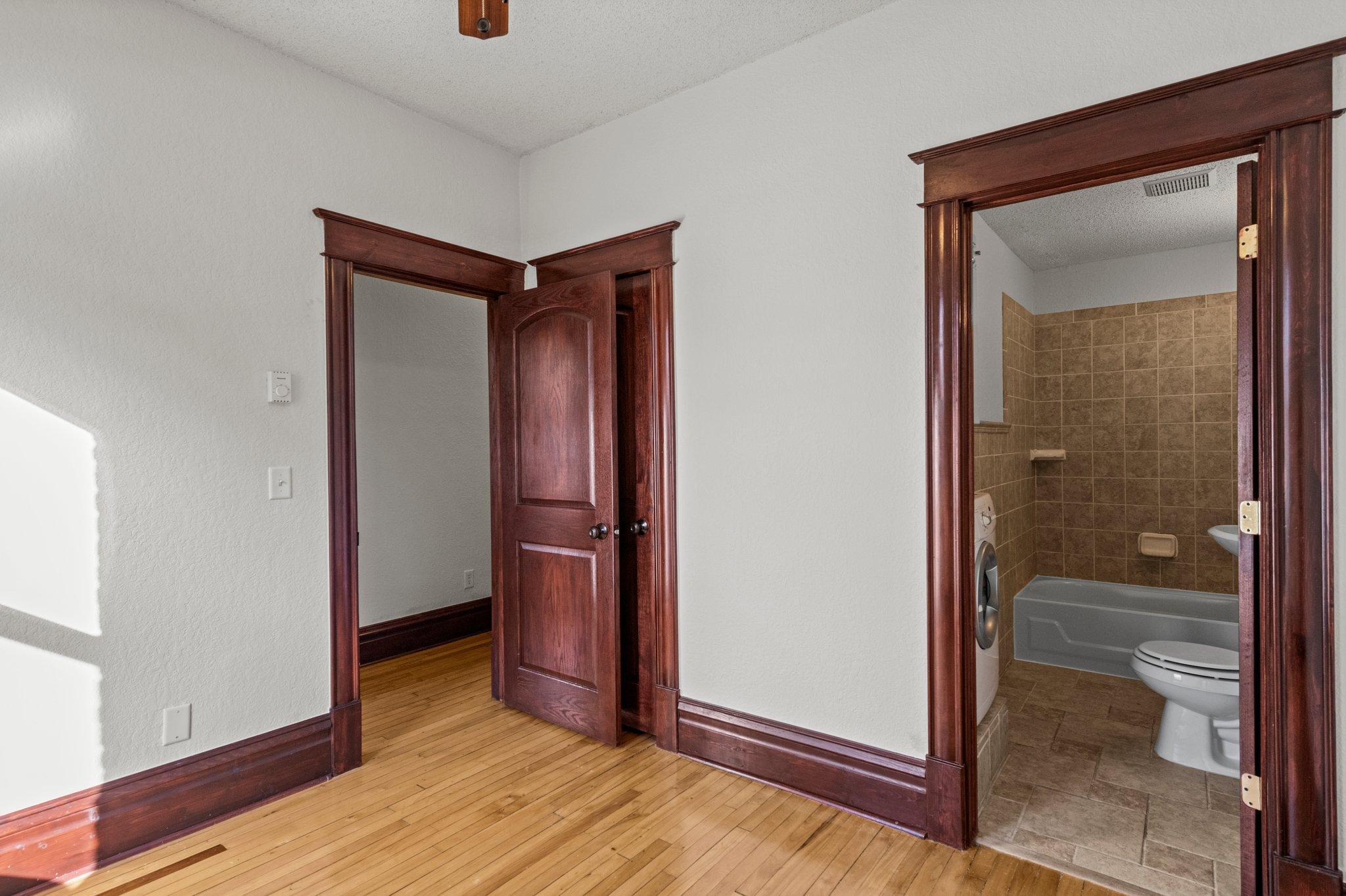 1928 Aldrich Avenue S Unit: B102