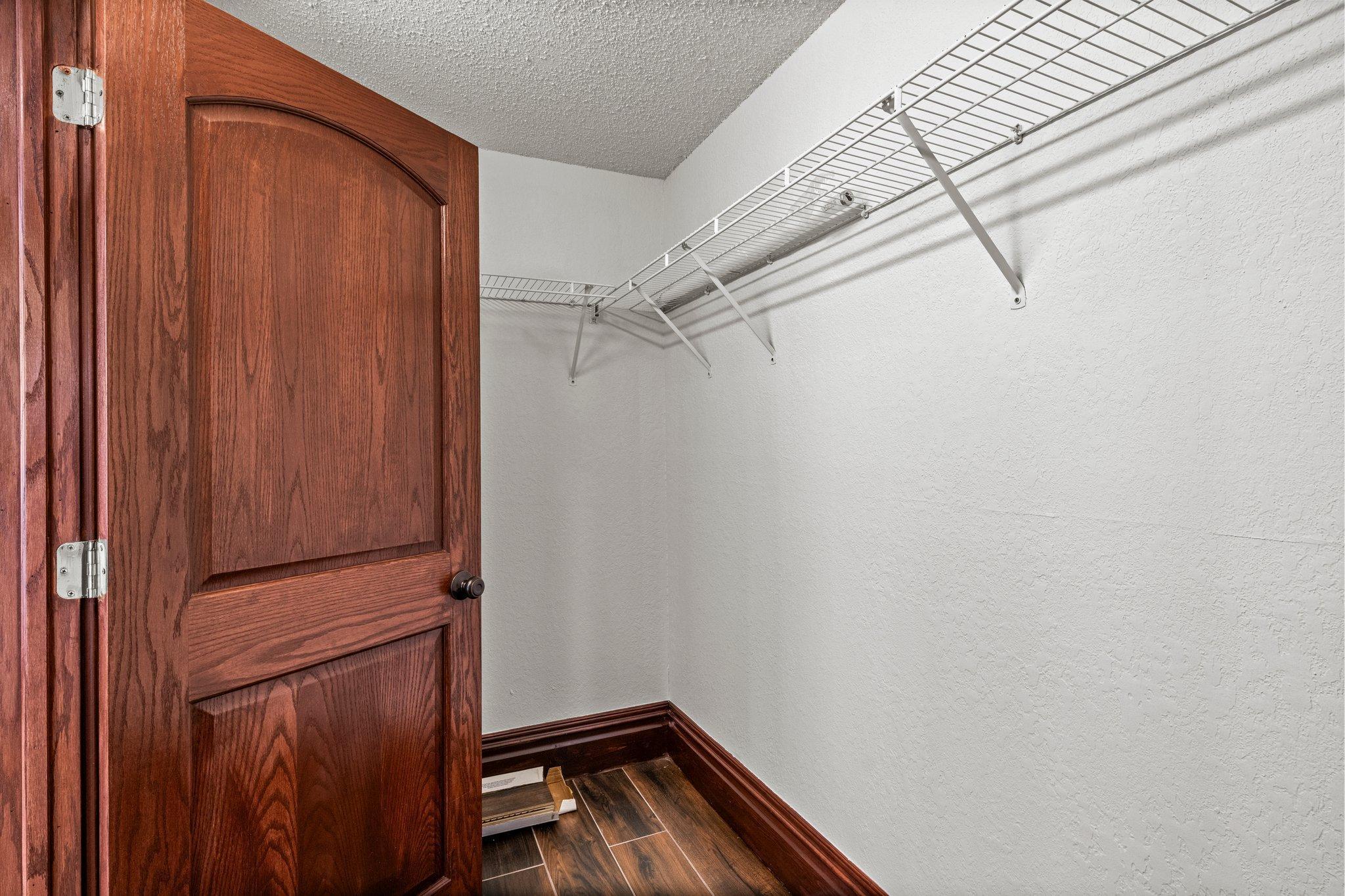 1928 Aldrich Avenue S Unit: B102