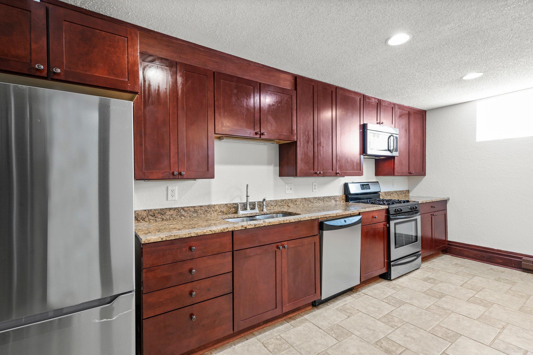 1928 Aldrich Avenue S Unit: B102