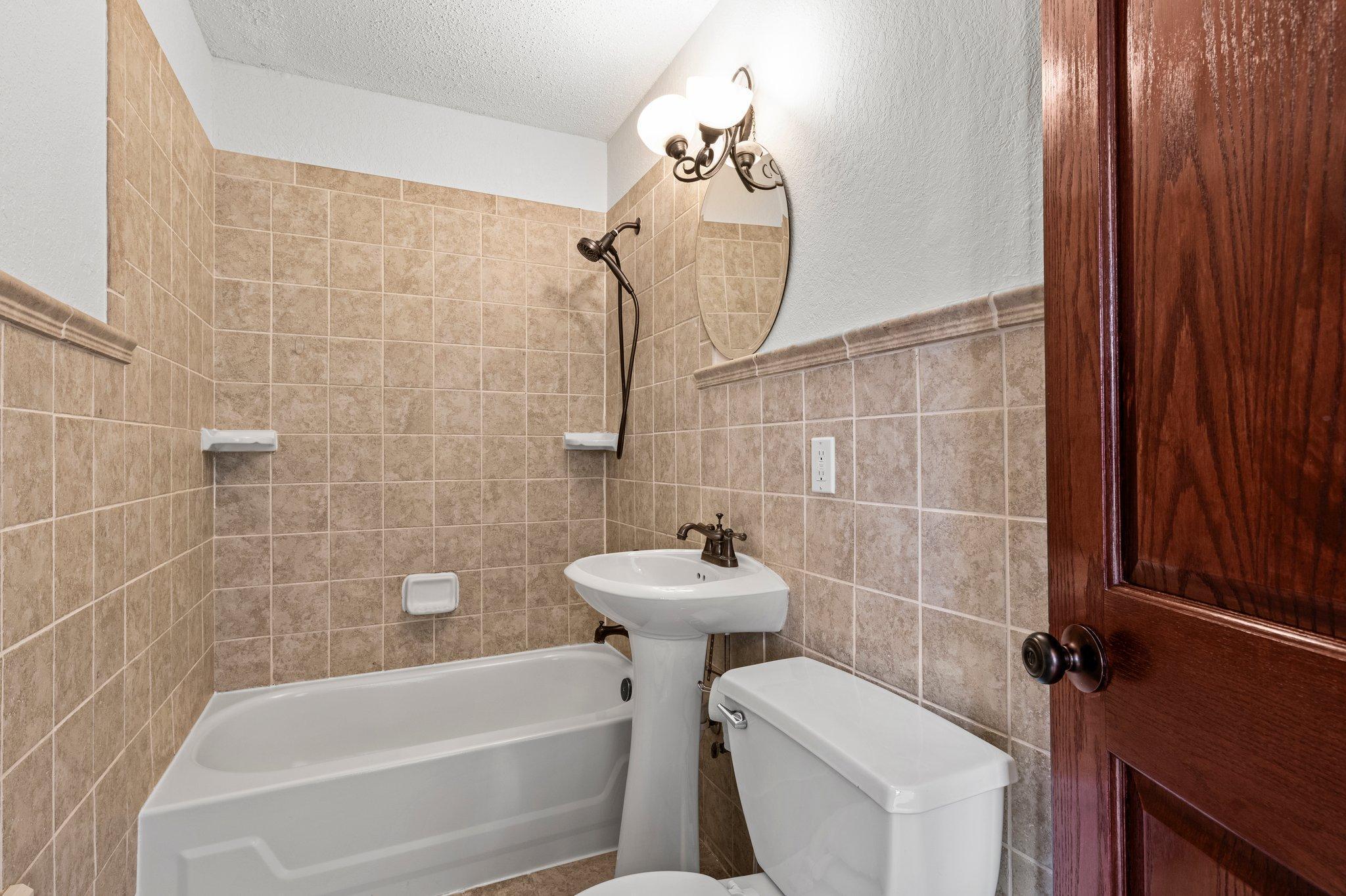 1928 Aldrich Avenue S Unit: B102