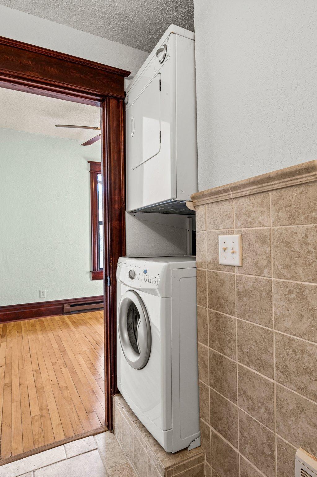 1928 Aldrich Avenue S Unit: B102
