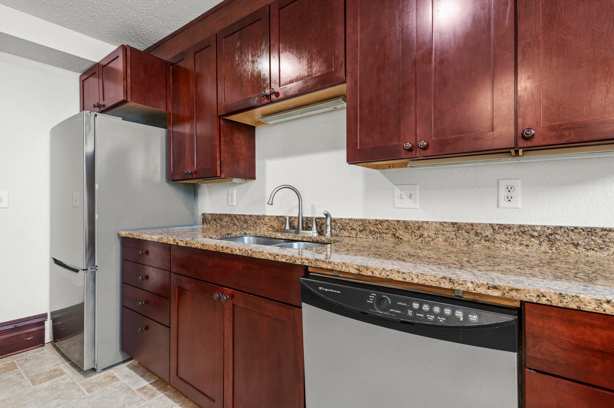 1928 Aldrich Avenue S Unit: B102