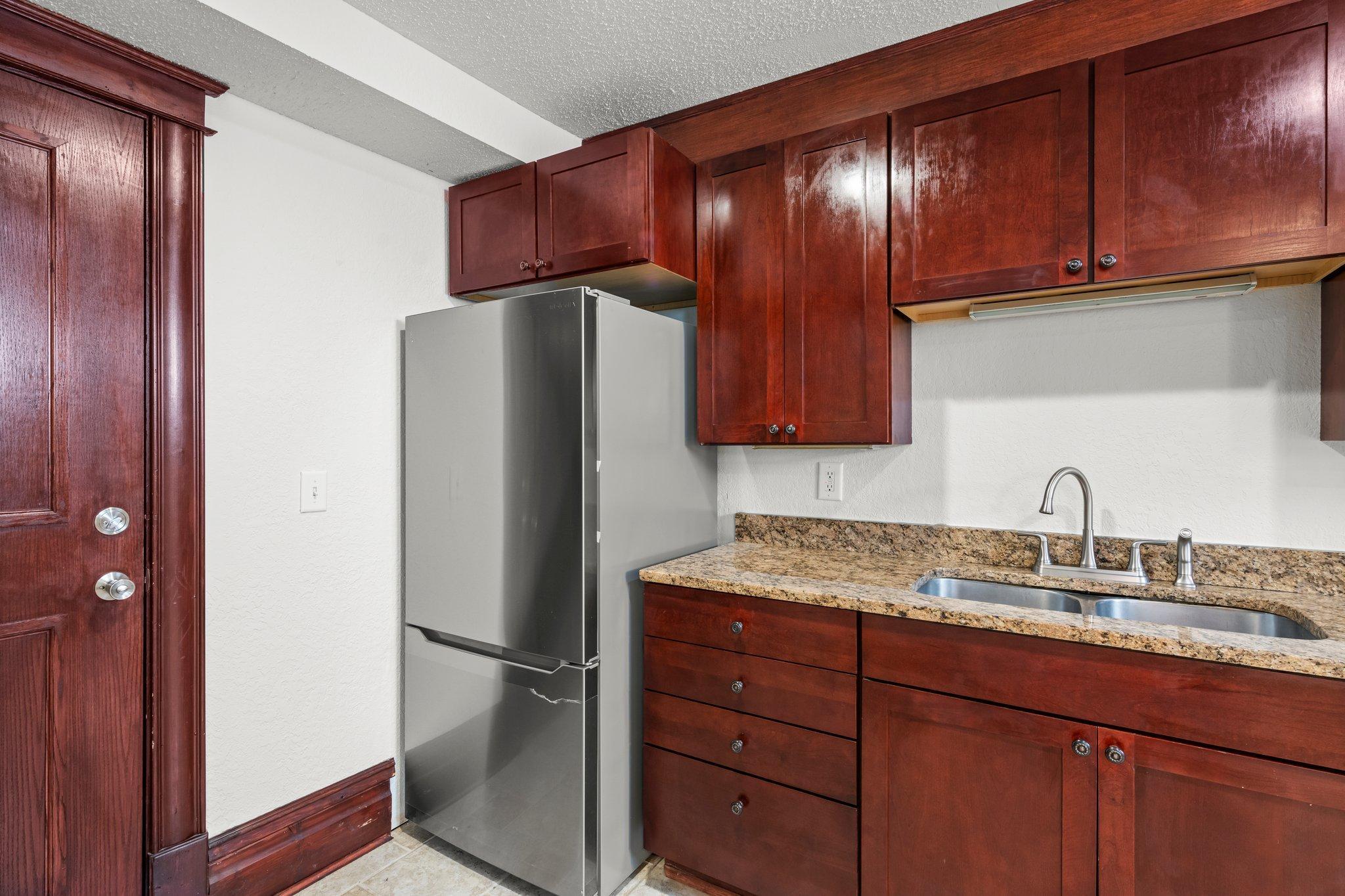1928 Aldrich Avenue S Unit: B102