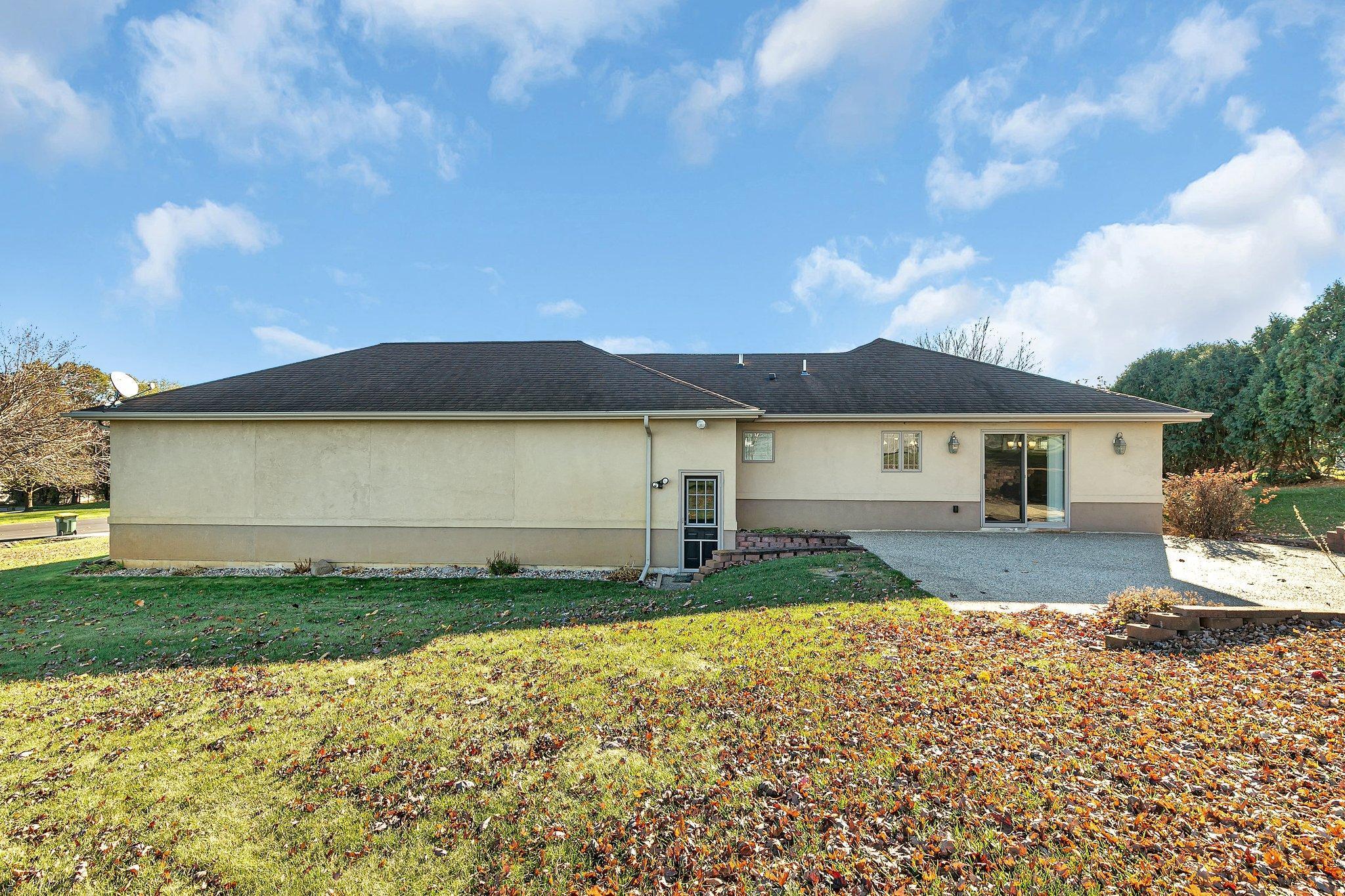 16118 Golfview Road NE