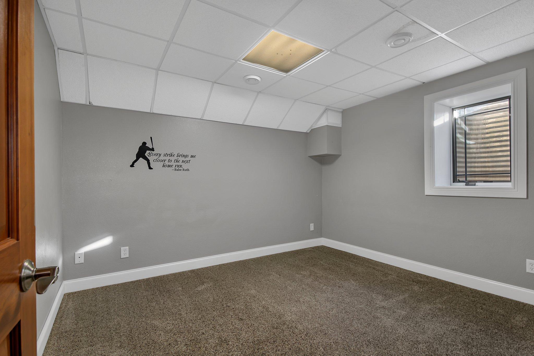 16118 Golfview Road NE