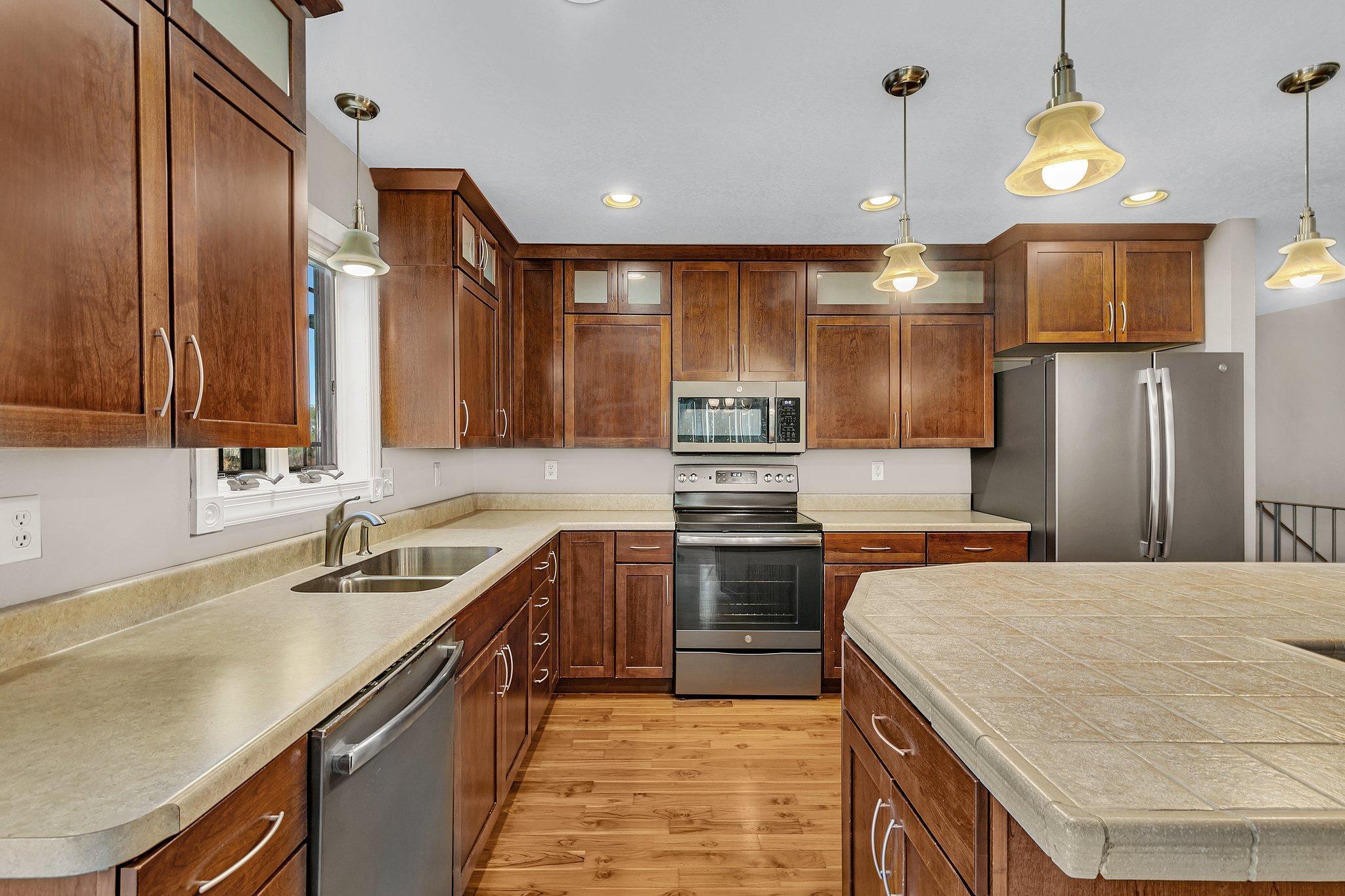 16118 Golfview Road NE
