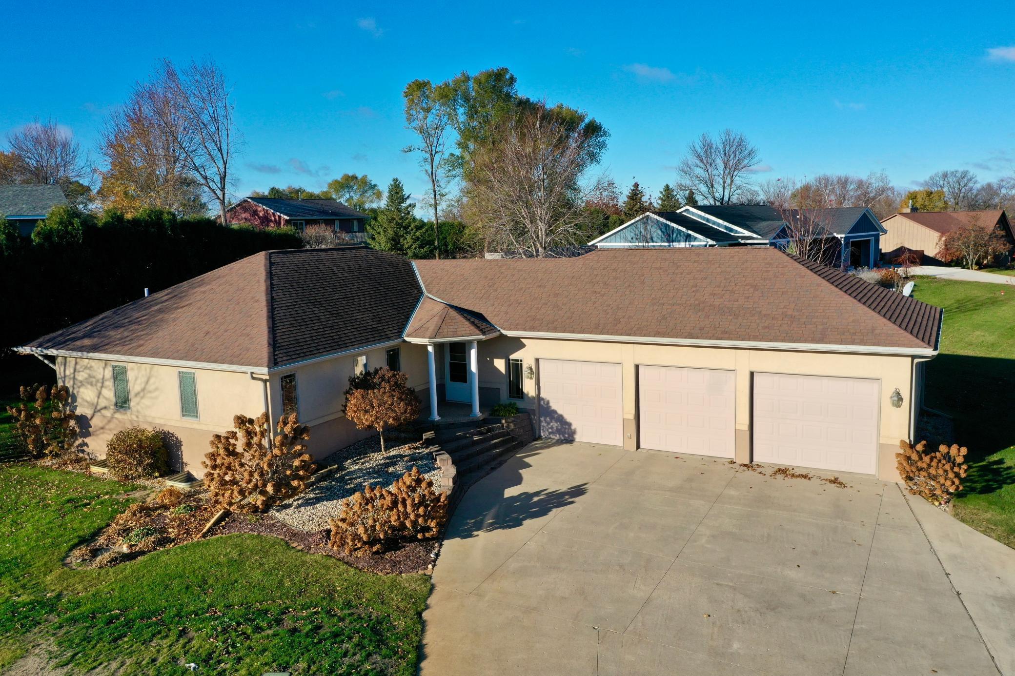 16118 Golfview Road NE