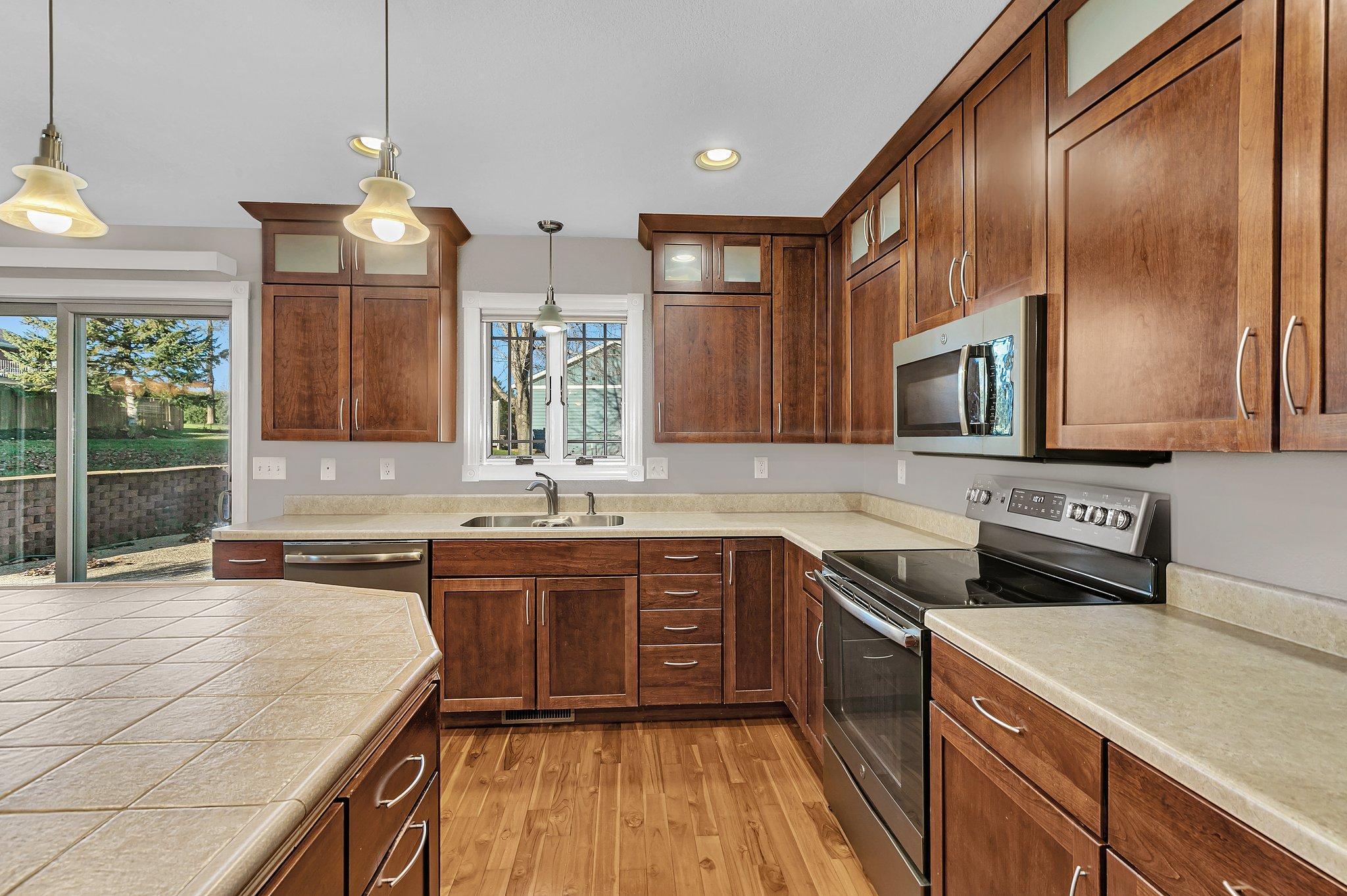 16118 Golfview Road NE