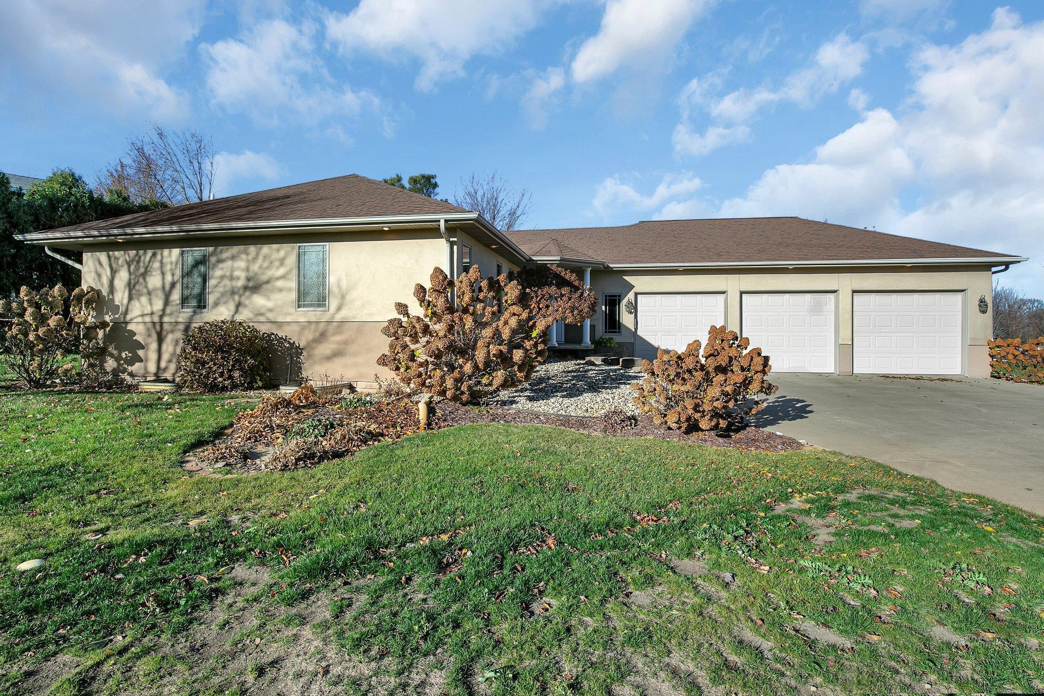 16118 Golfview Road NE