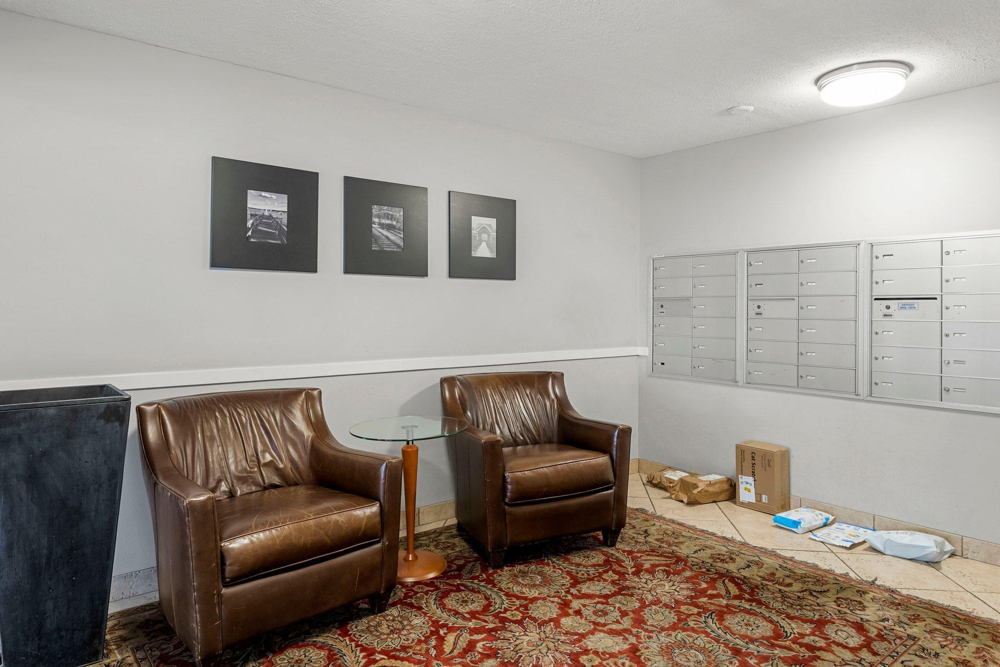 4400 Upton Avenue S Unit: 406