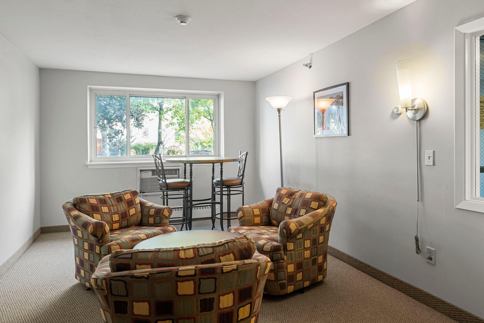 4400 Upton Avenue S Unit: 406
