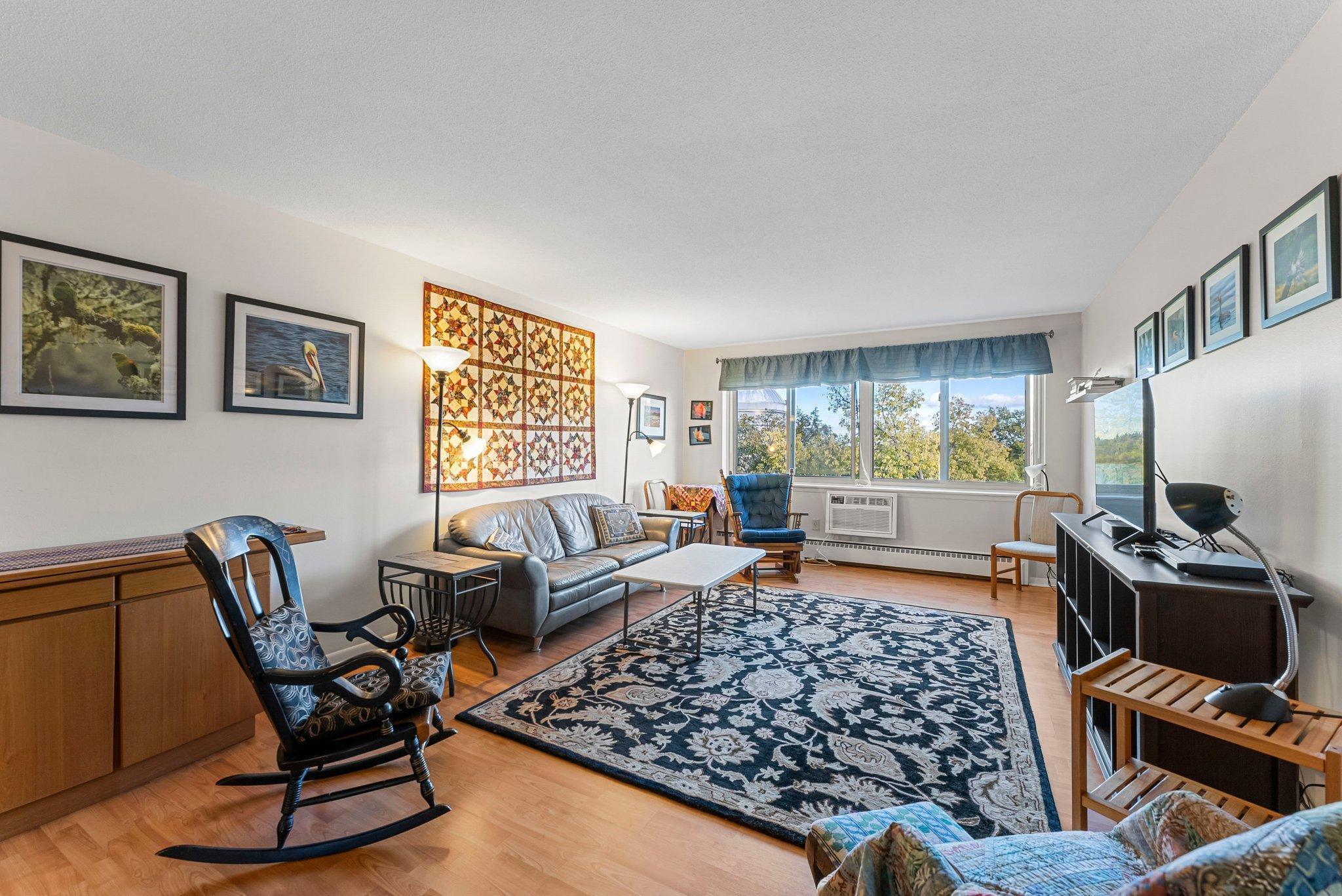 4400 Upton Avenue S Unit: 406
