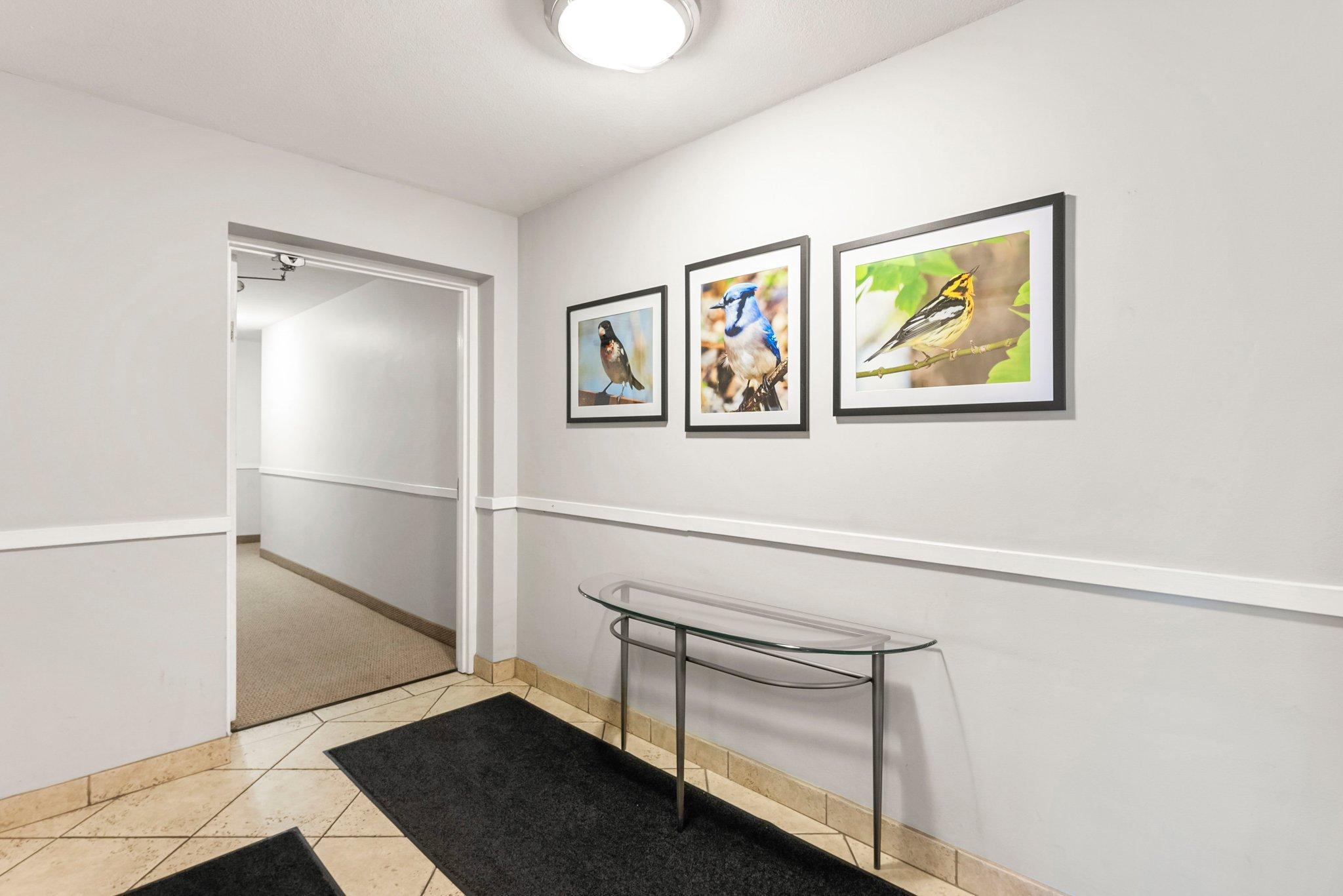 4400 Upton Avenue S Unit: 406