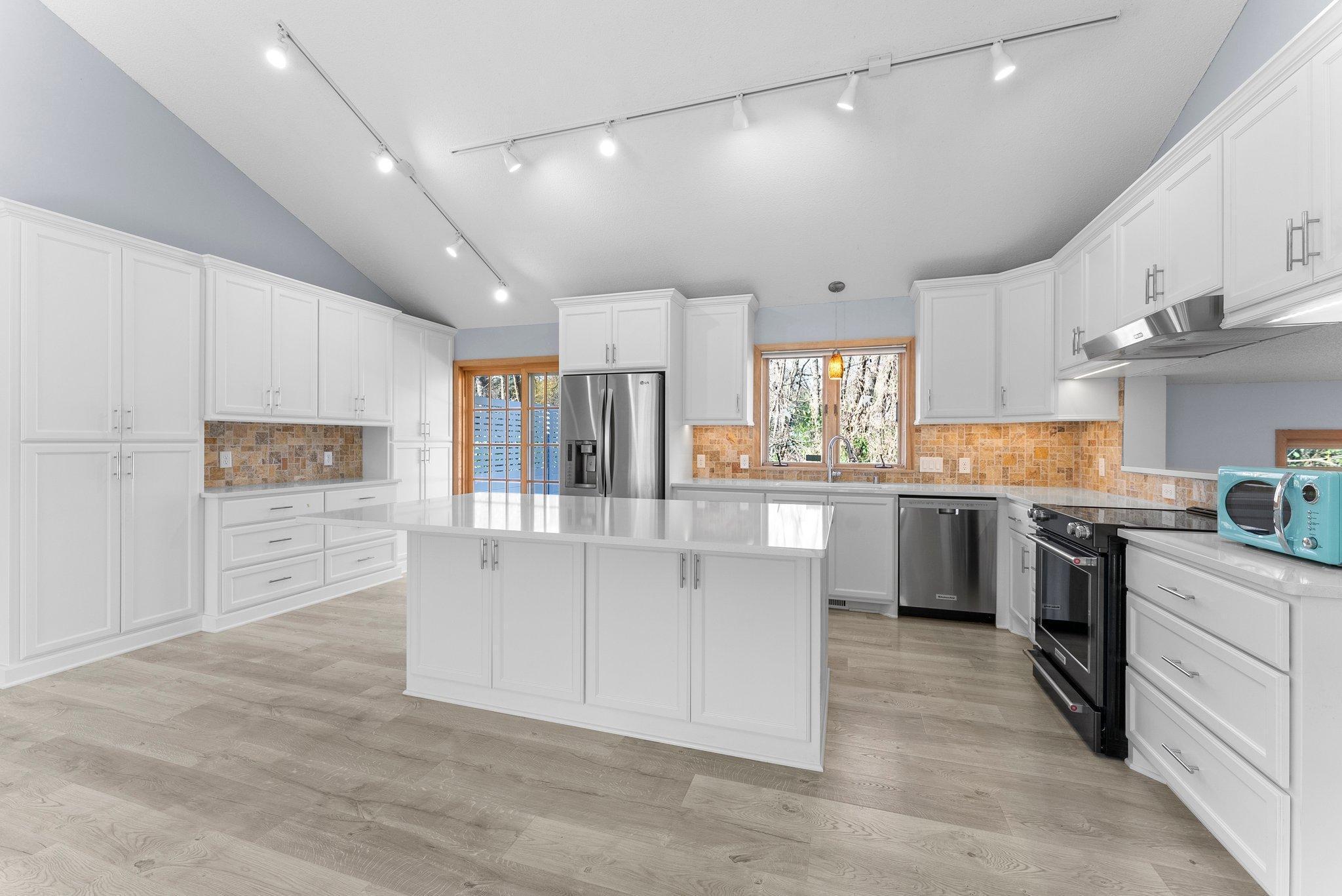 18725 Clear View Drive