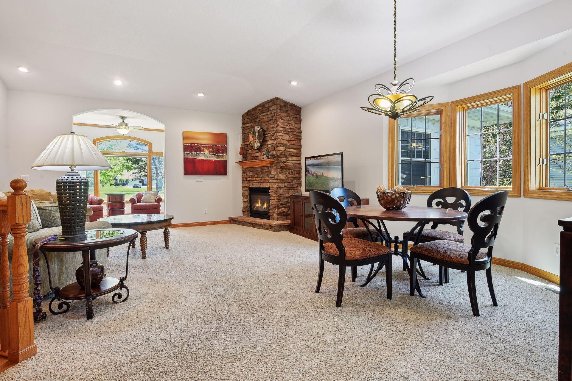 8824 Pointe Vista Drive