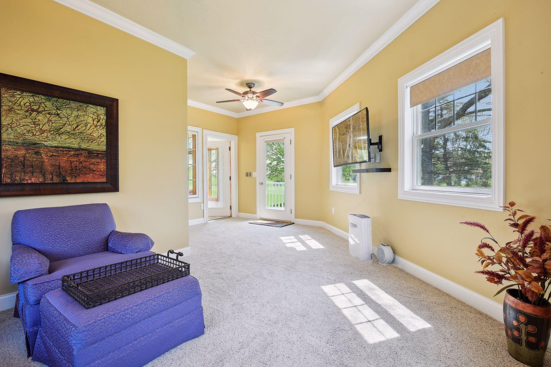 8824 Pointe Vista Drive