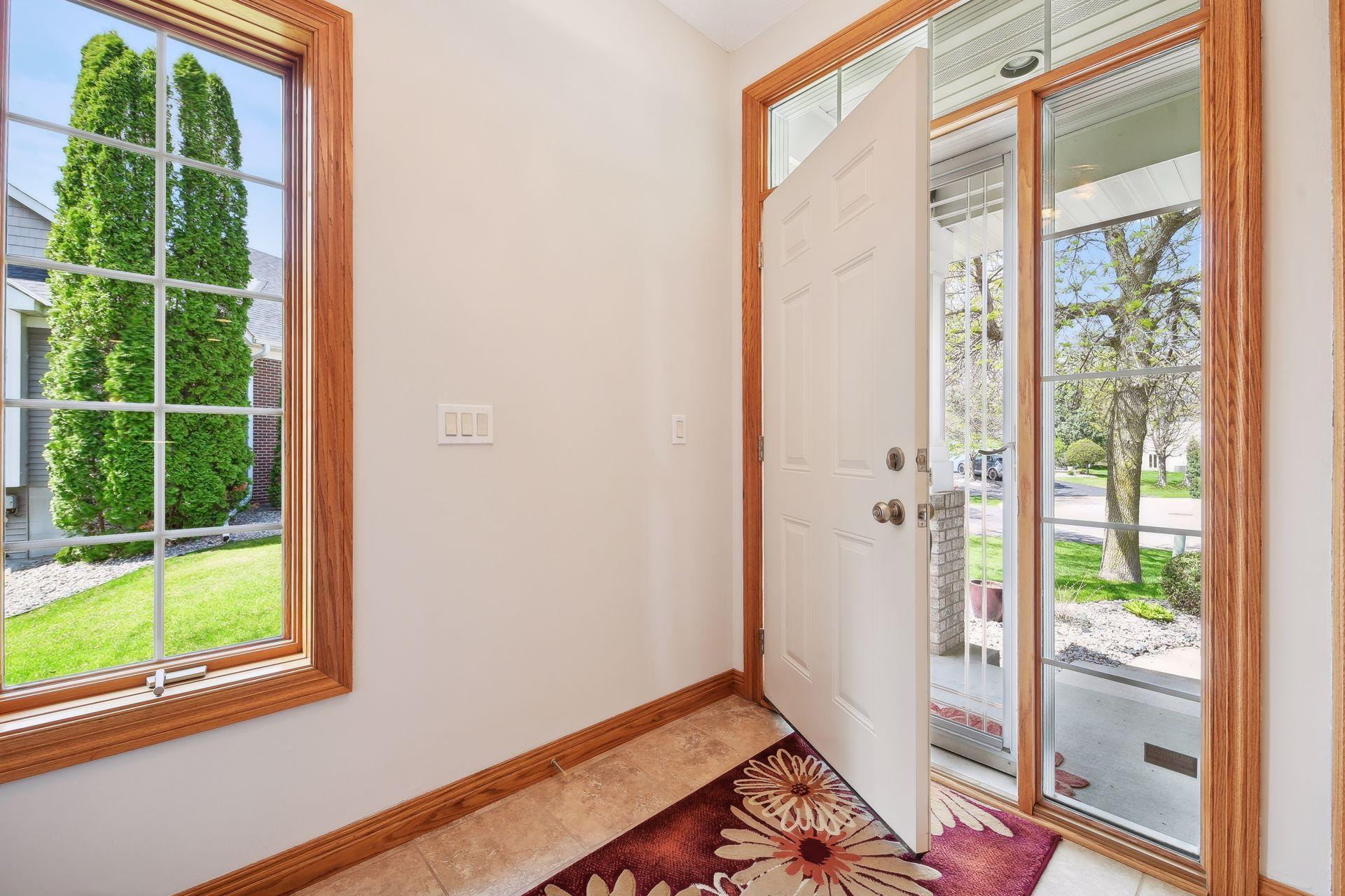 8824 Pointe Vista Drive
