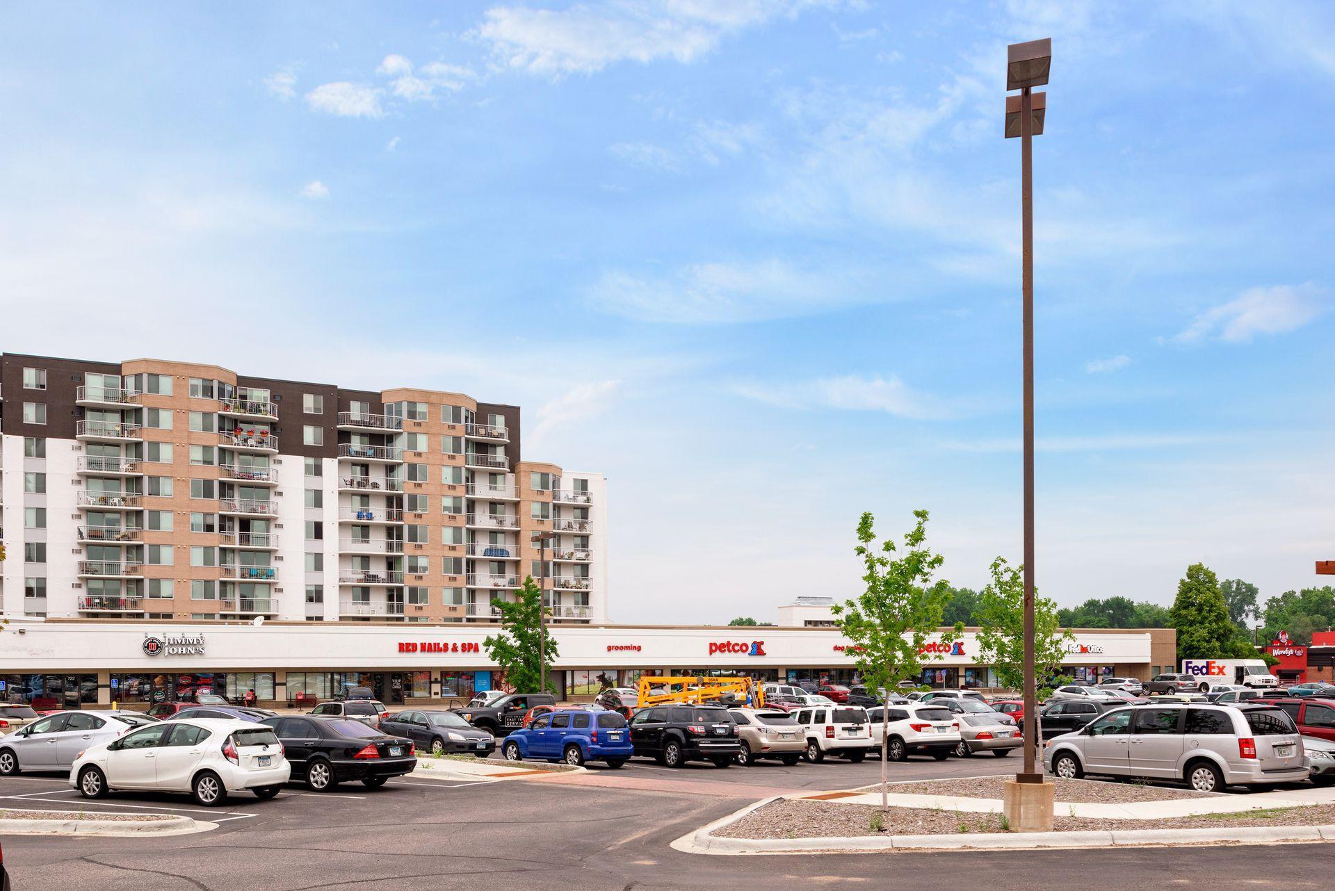 6615 Lake Shore Drive S Unit: 403