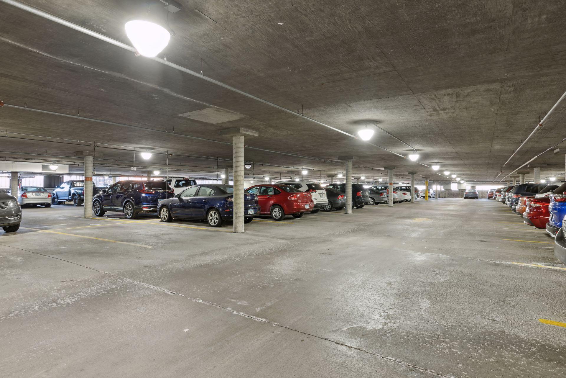 6615 Lake Shore Drive S Unit: 403