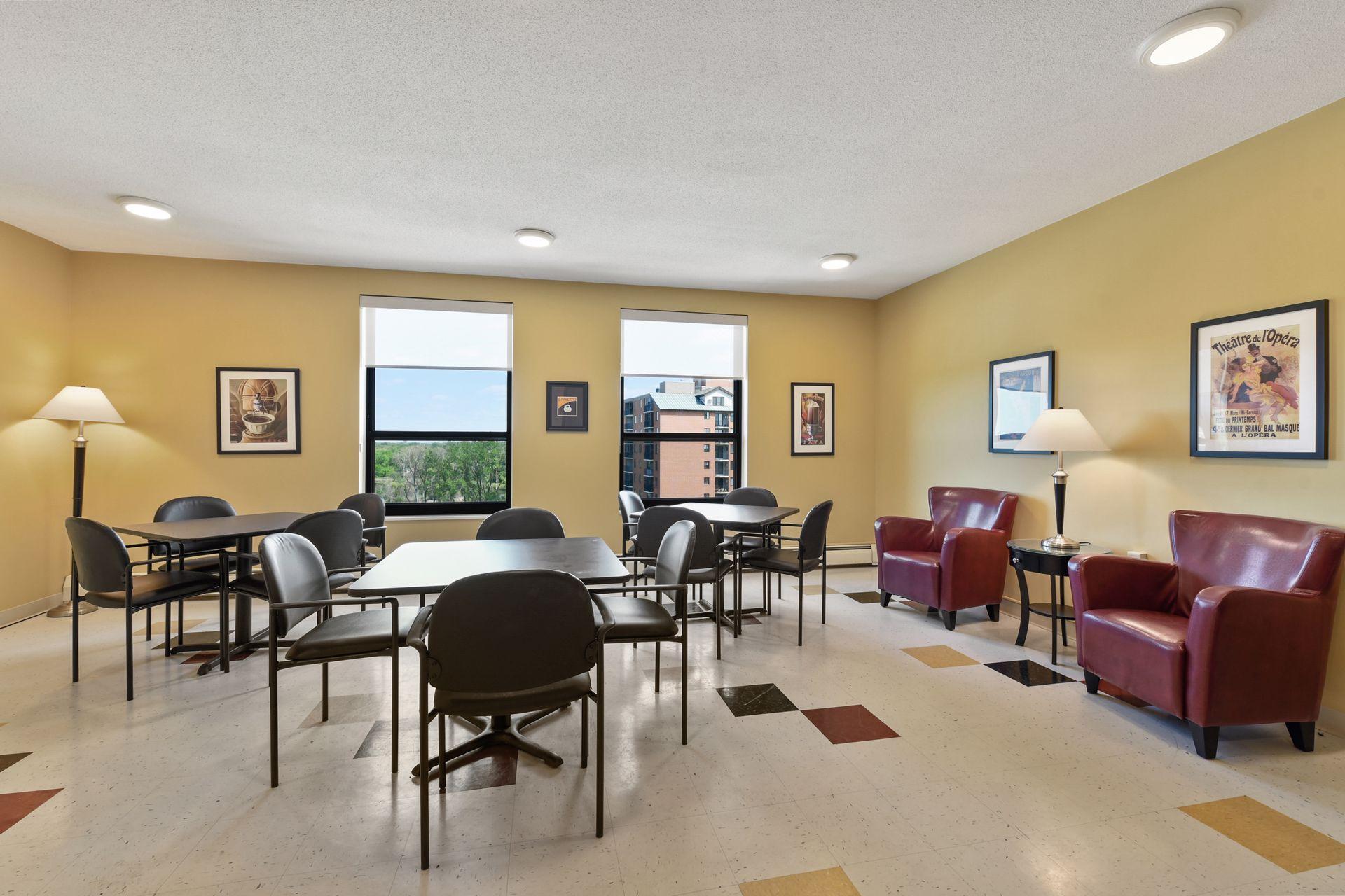 6615 Lake Shore Drive S Unit: 403