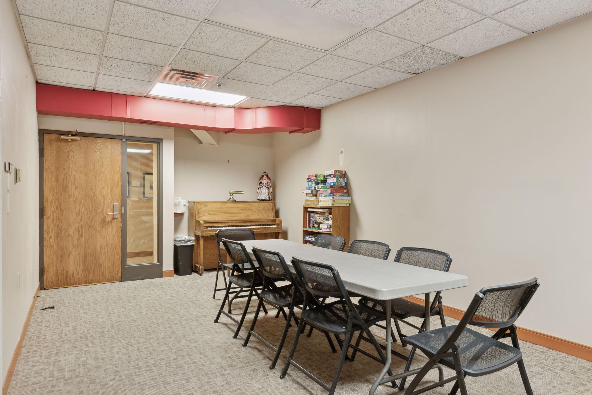6615 Lake Shore Drive S Unit: 403