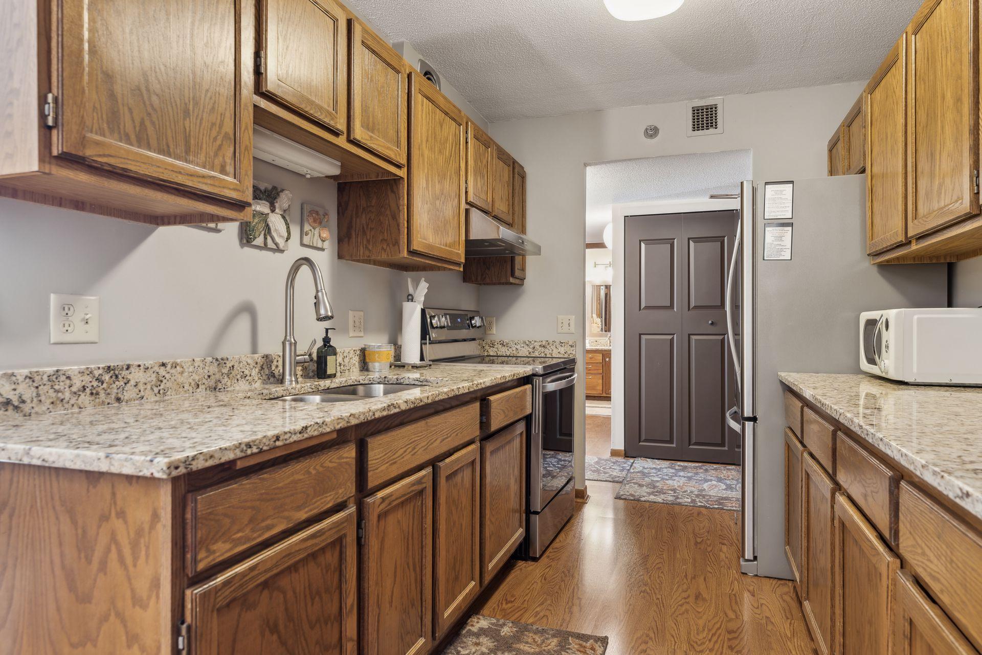 6615 Lake Shore Drive S Unit: 403