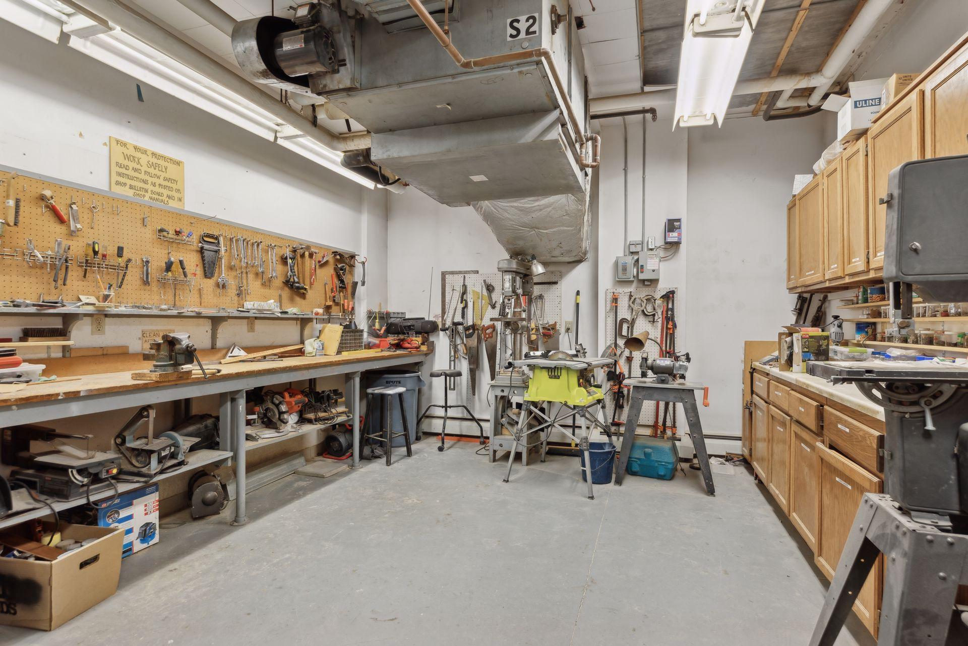 6615 Lake Shore Drive S Unit: 403