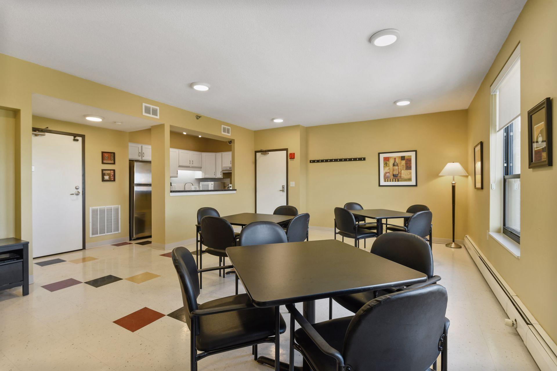 6615 Lake Shore Drive S Unit: 403