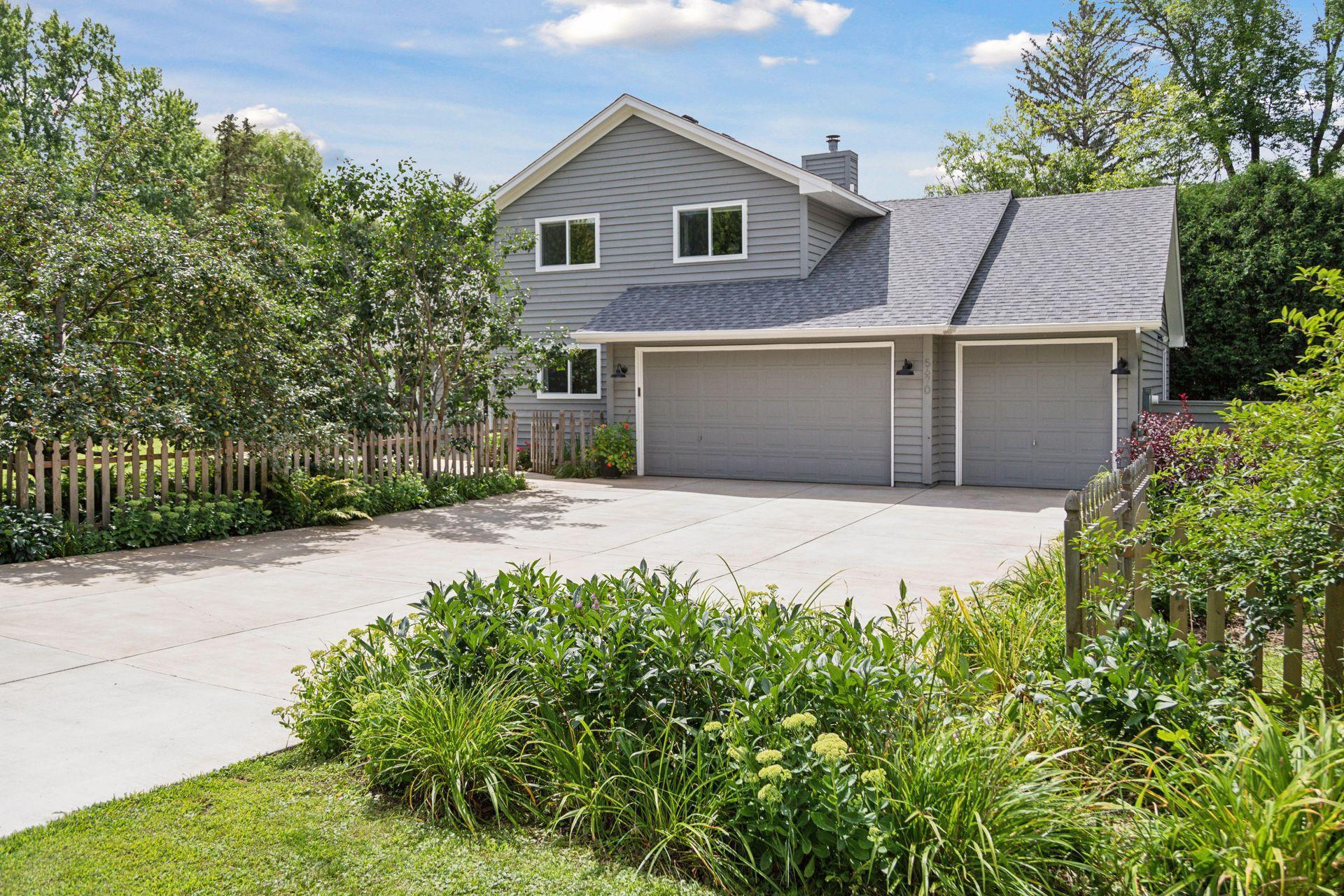 5670 Wedgewood Drive