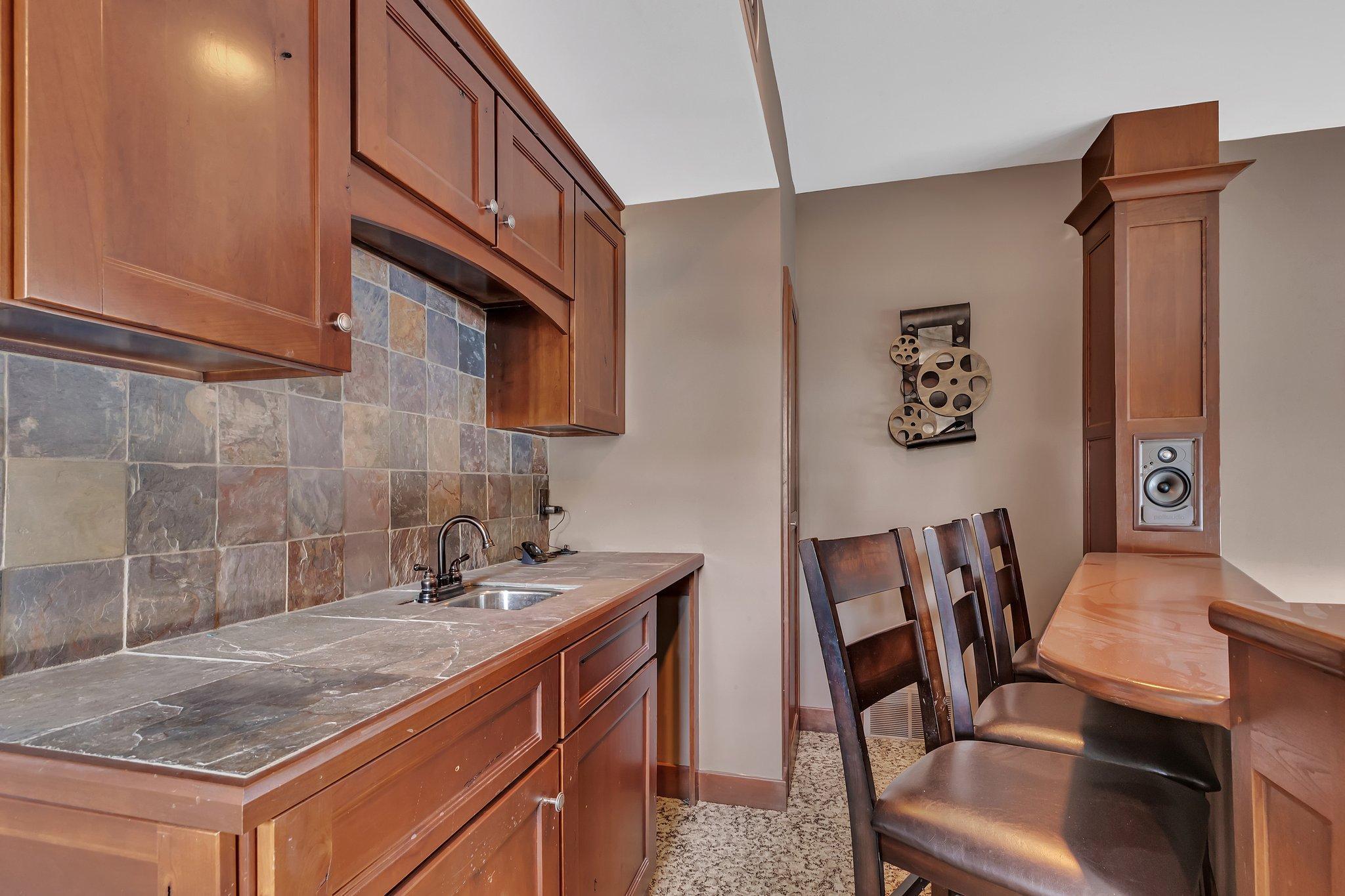 14998 Highway 71 NE