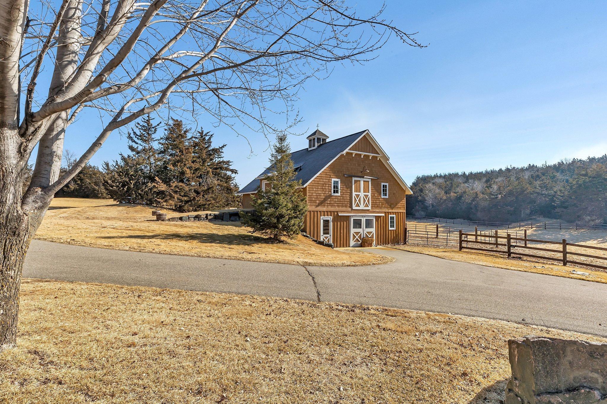 14998 Highway 71 NE