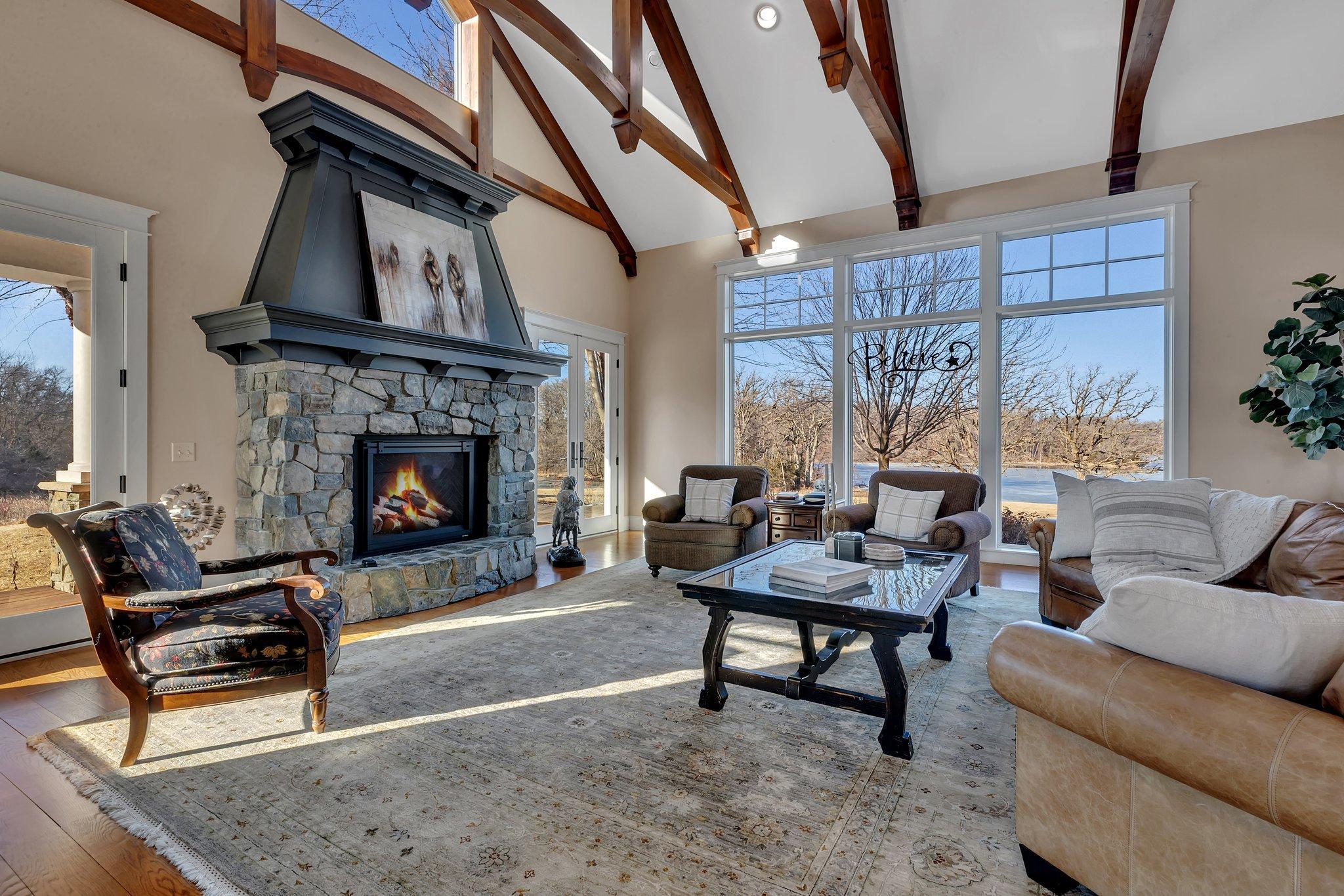 14998 Highway 71 NE
