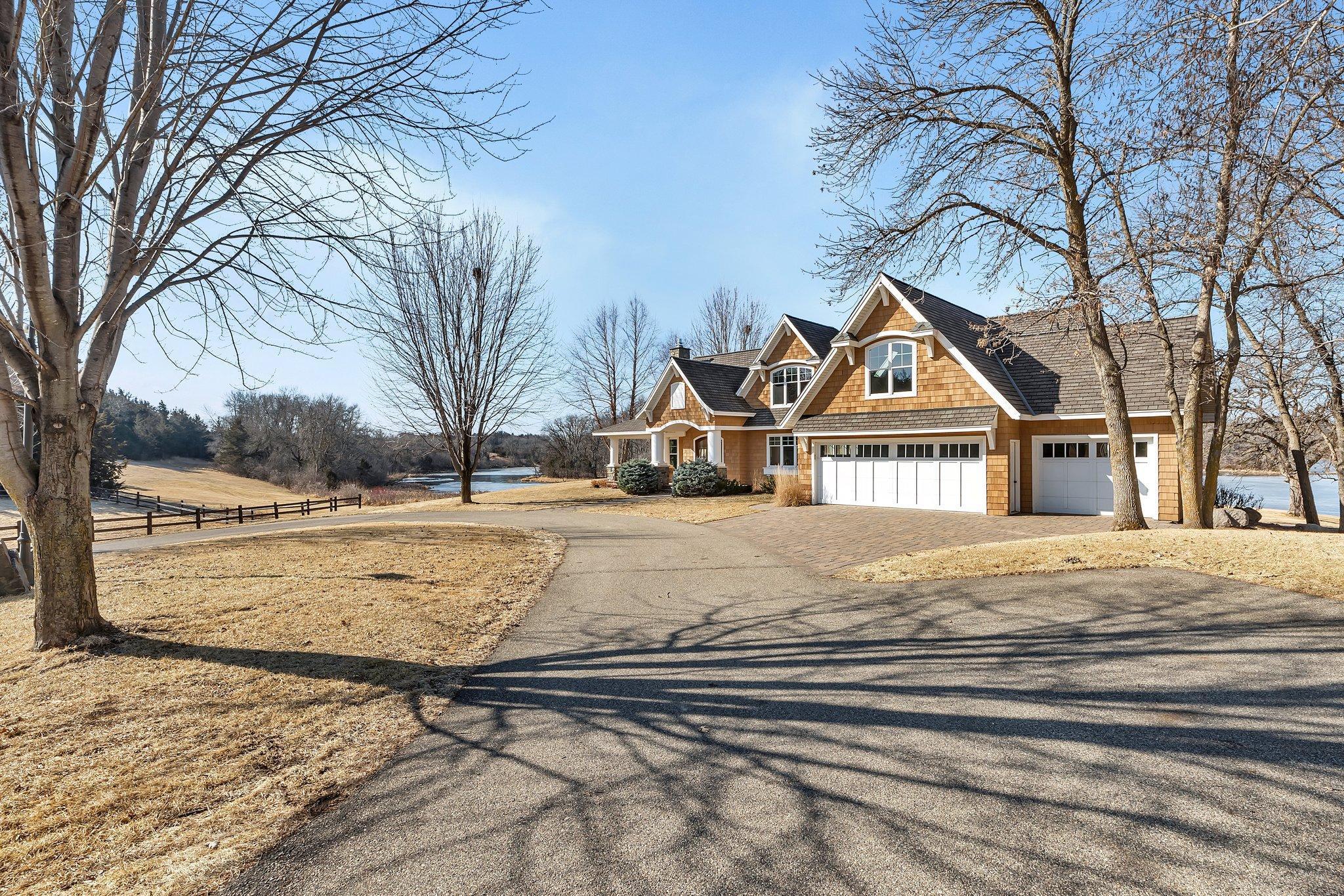 14998 Highway 71 NE