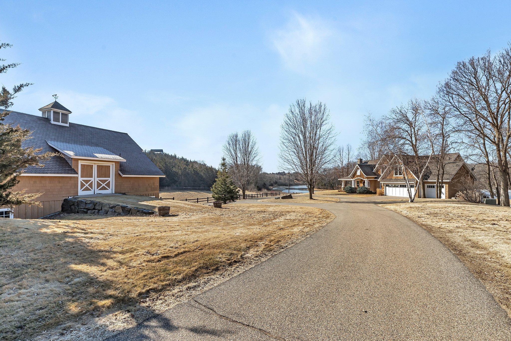14998 Highway 71 NE