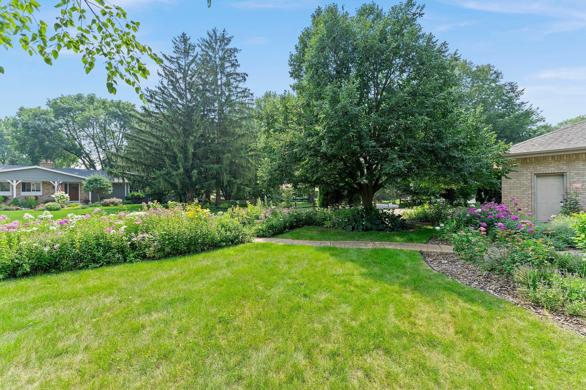 3931 Crestview Drive