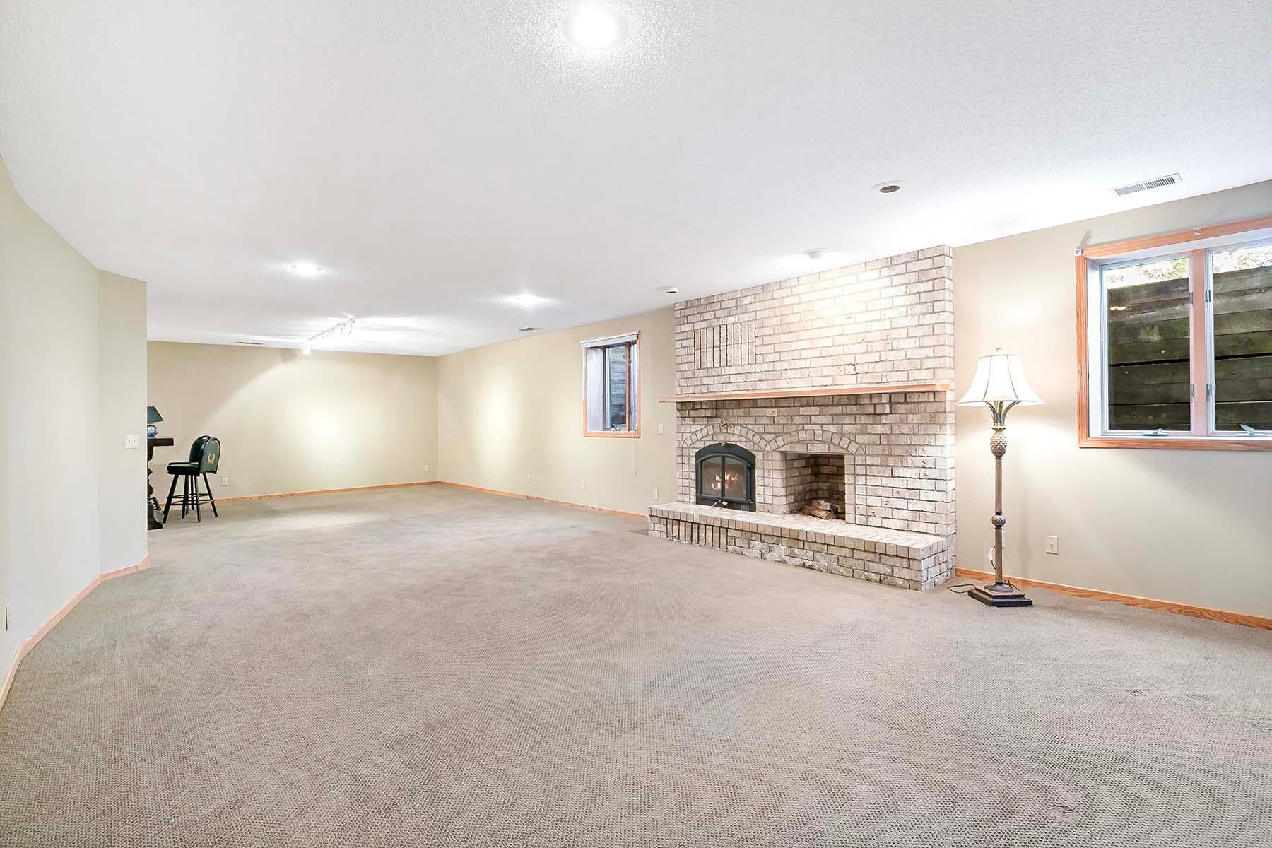 3931 Crestview Drive