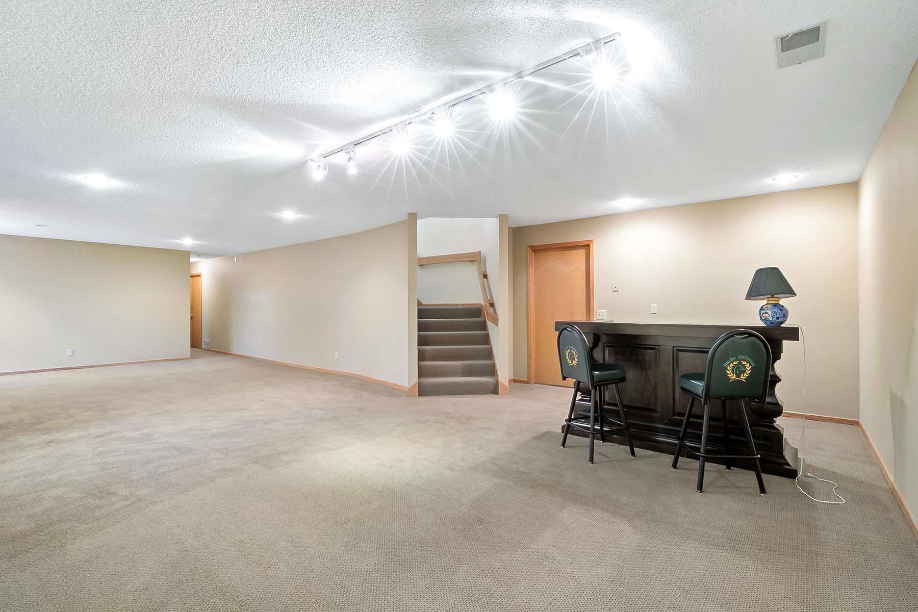 3931 Crestview Drive
