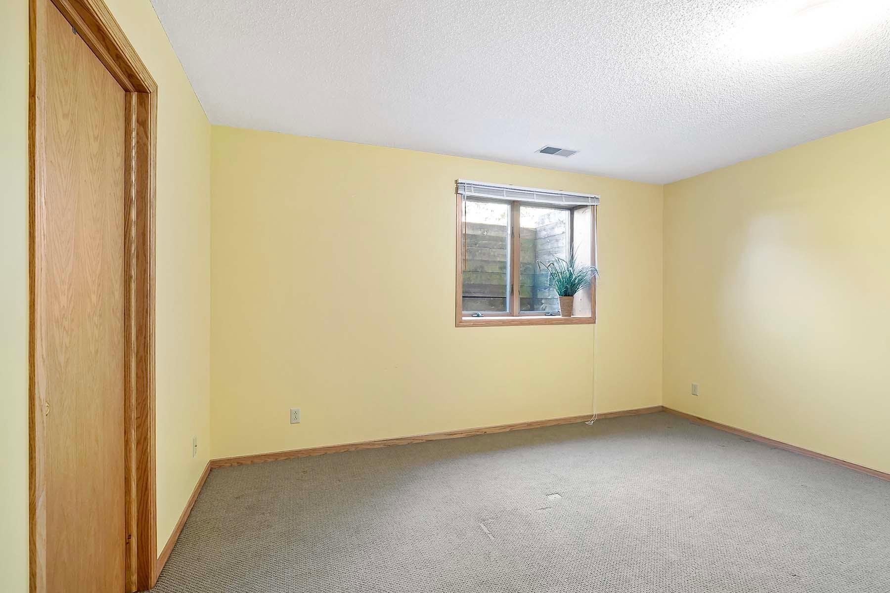 3931 Crestview Drive