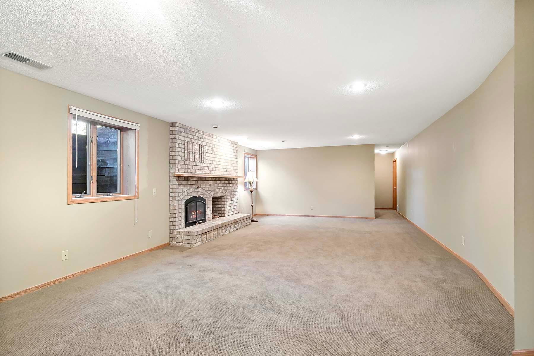 3931 Crestview Drive