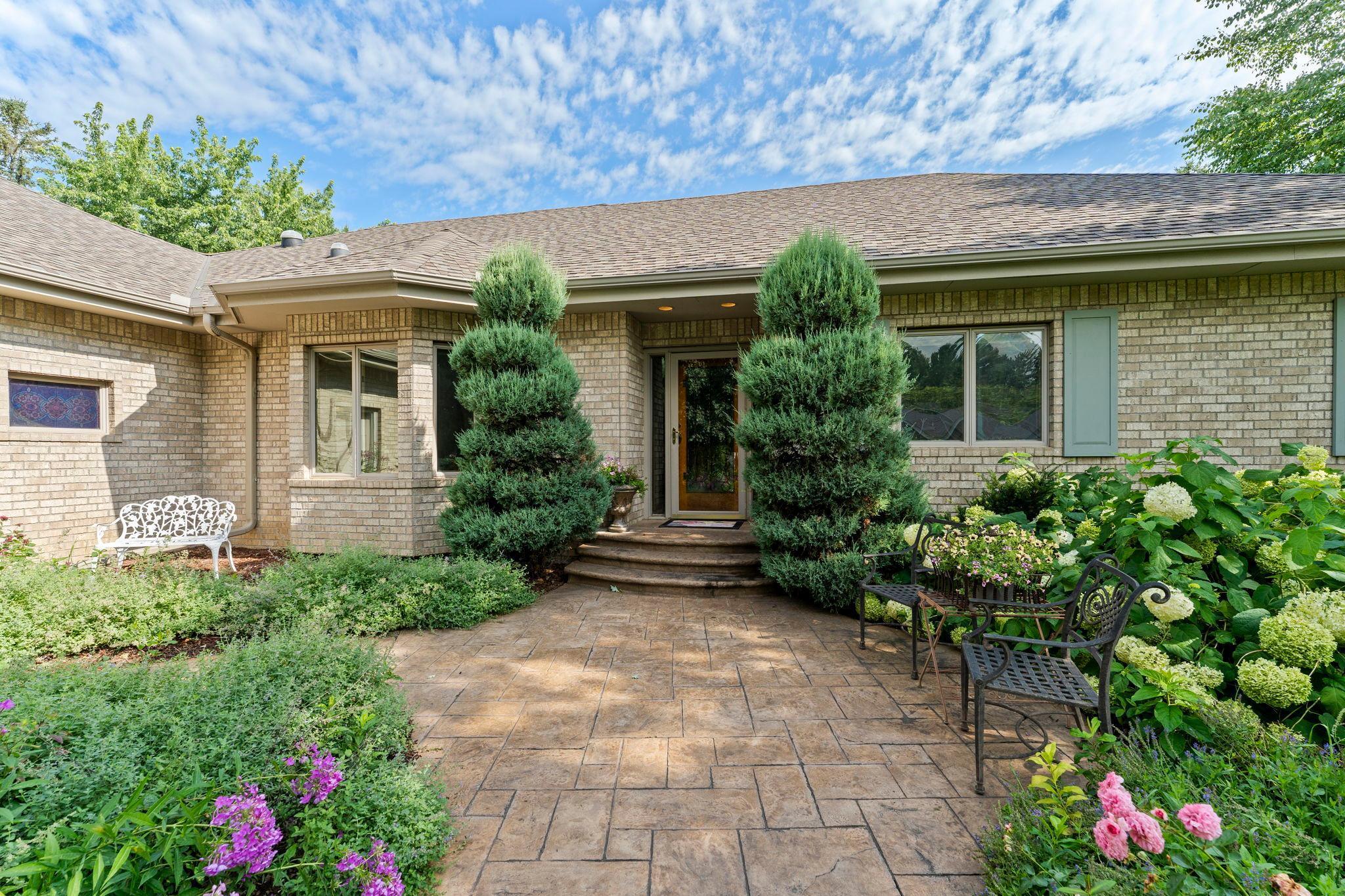 3931 Crestview Drive
