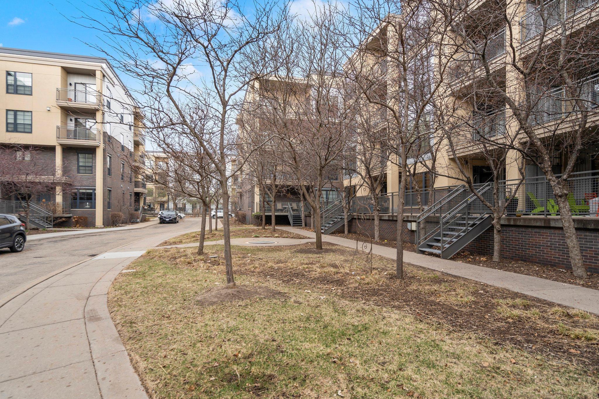 2566 Ellis Avenue Unit: 110
