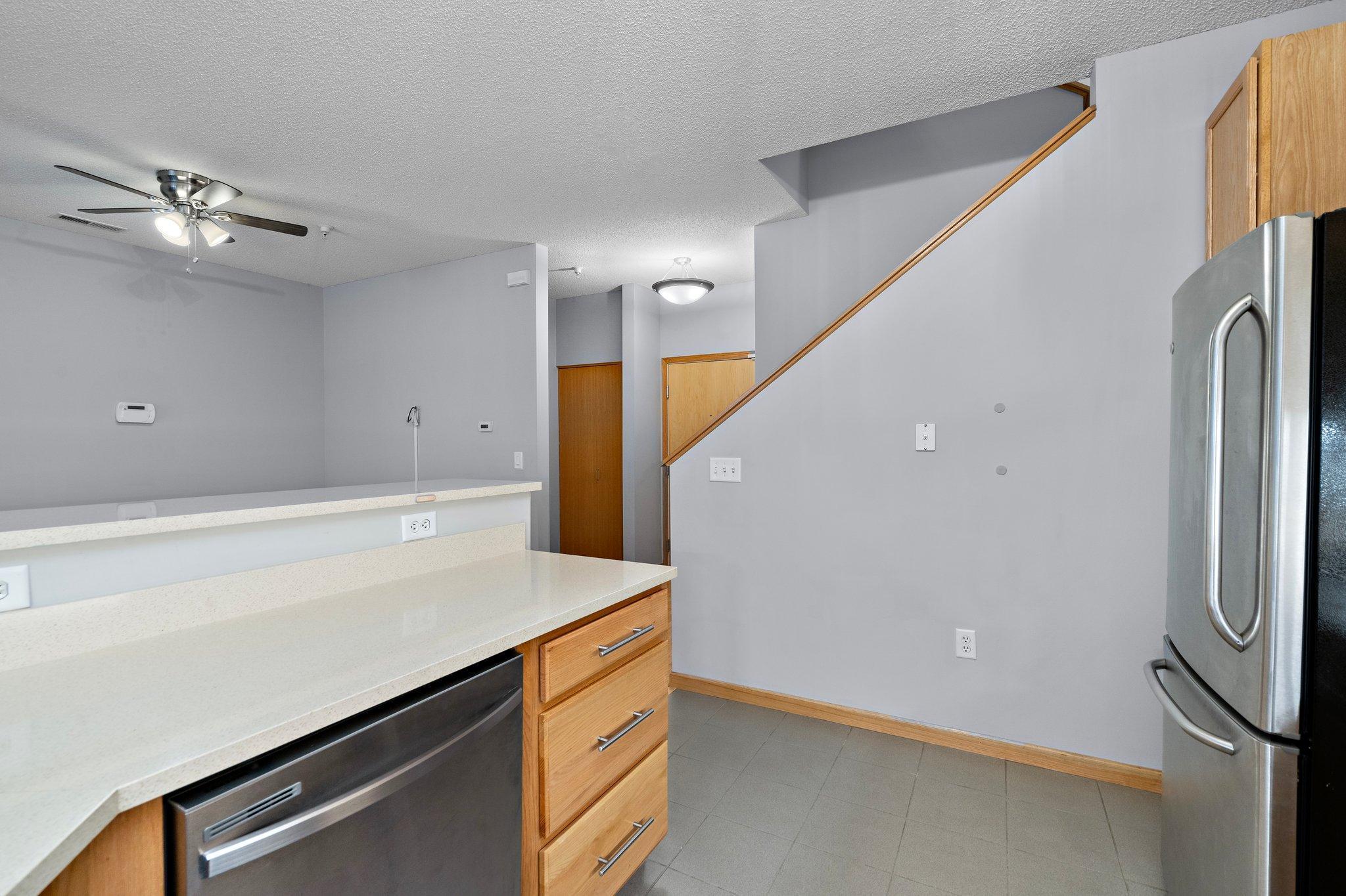 2566 Ellis Avenue Unit: 110