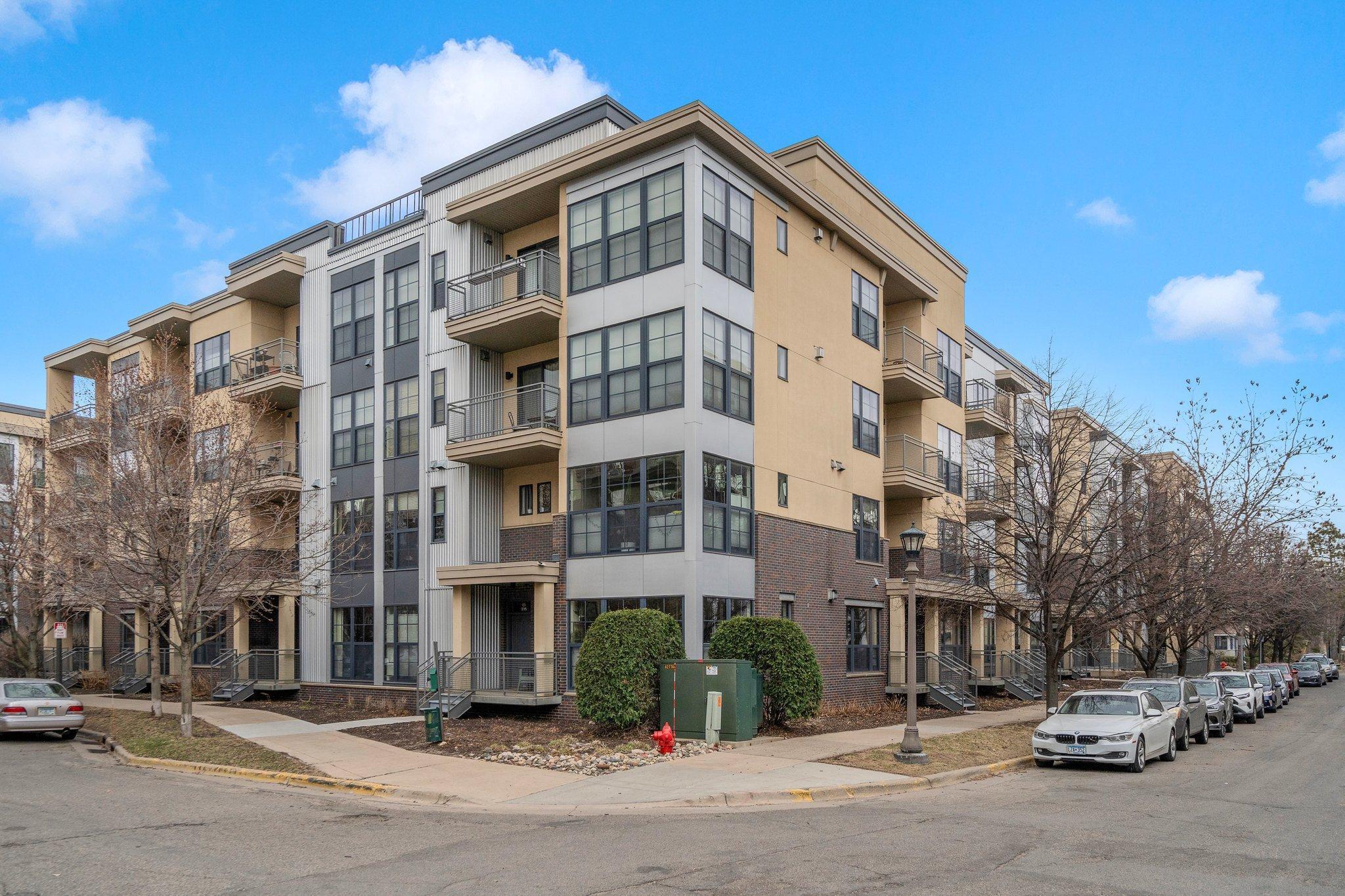 2566 Ellis Avenue Unit: 110