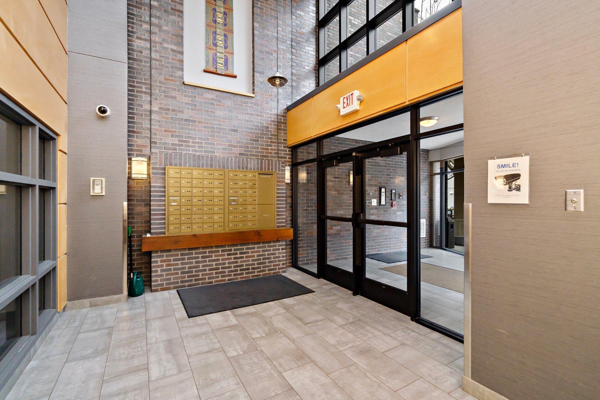 2566 Ellis Avenue Unit: 110